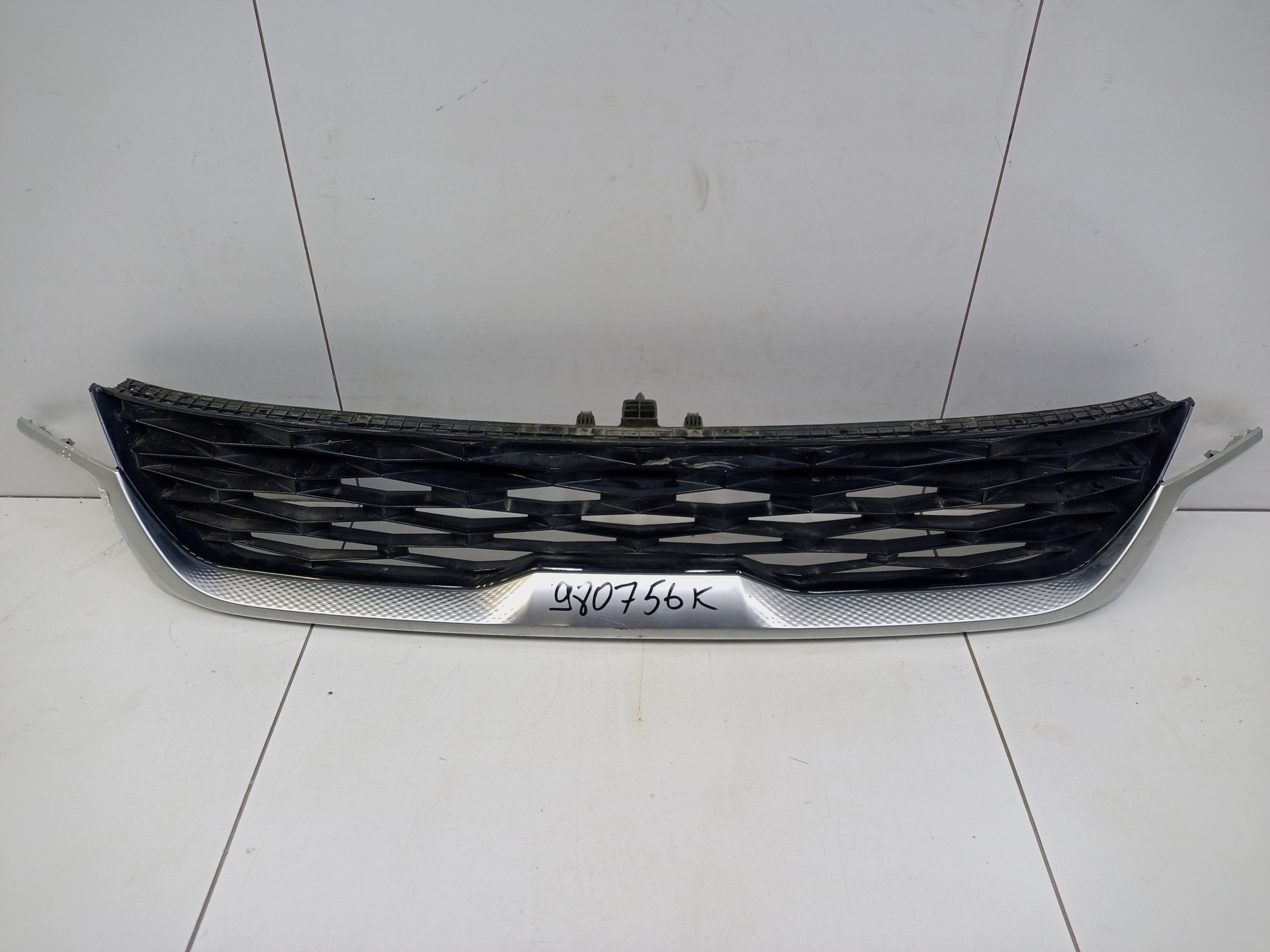 Решетка радиатора Kia Seltos