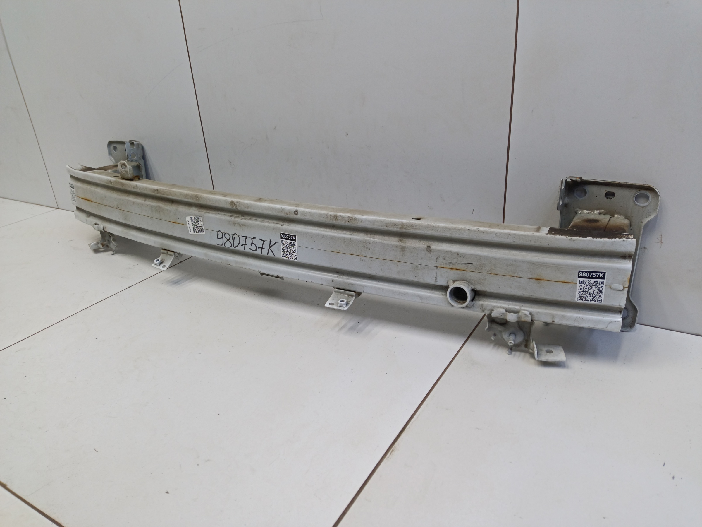 Усилитель переднего бампера Geely Coolray