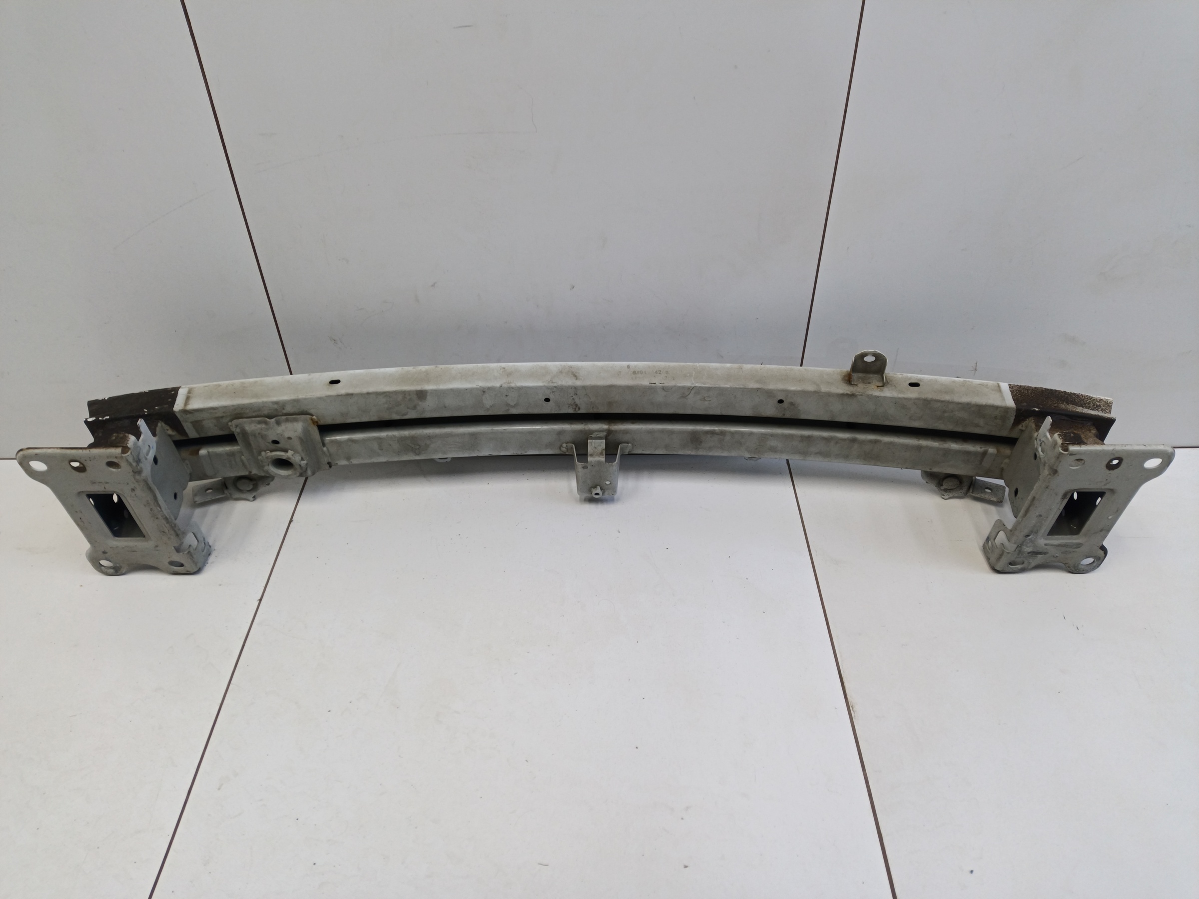 Усилитель переднего бампера Geely Coolray