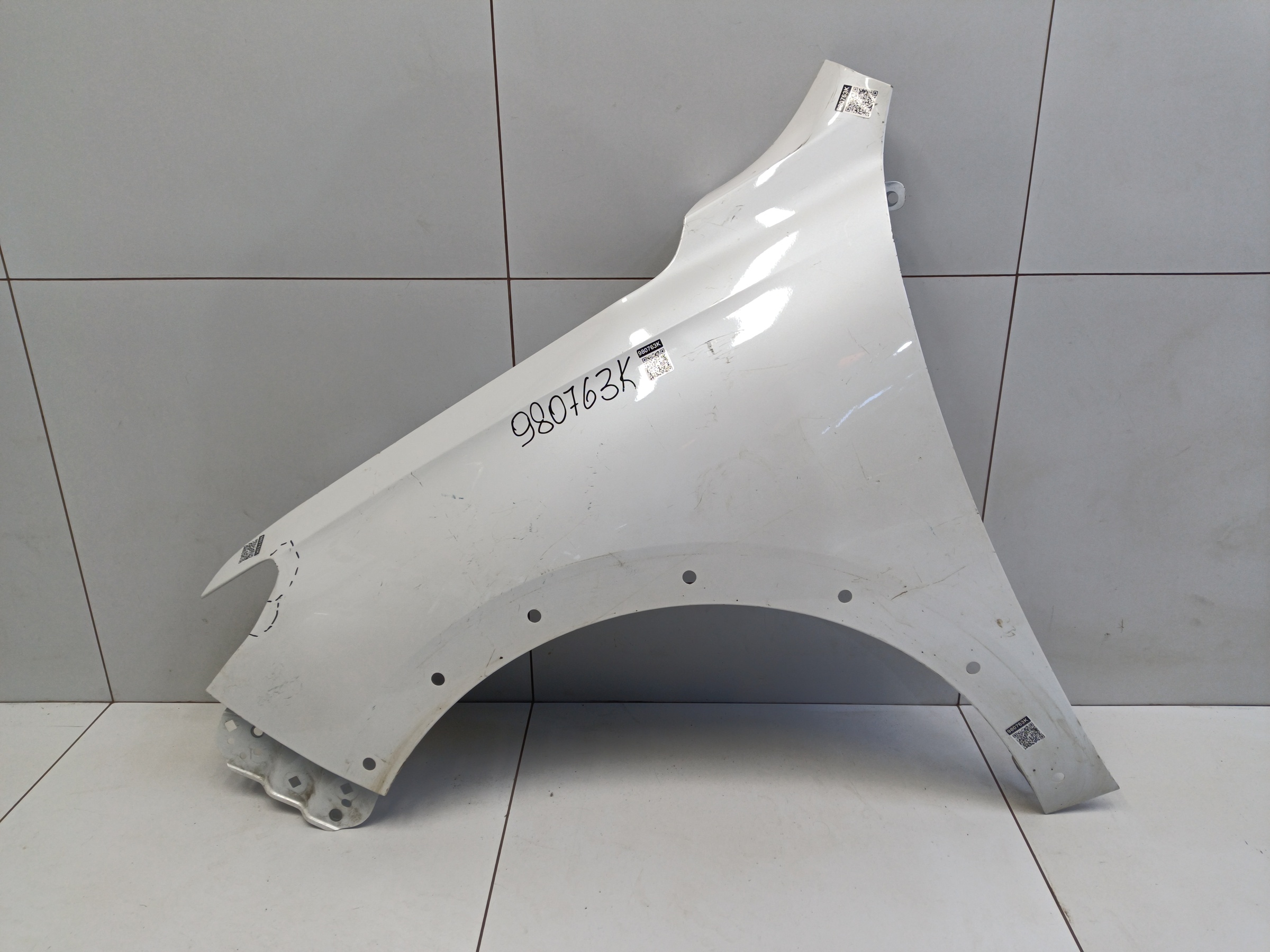 Крыло переднее левое Haval Jolion Restail