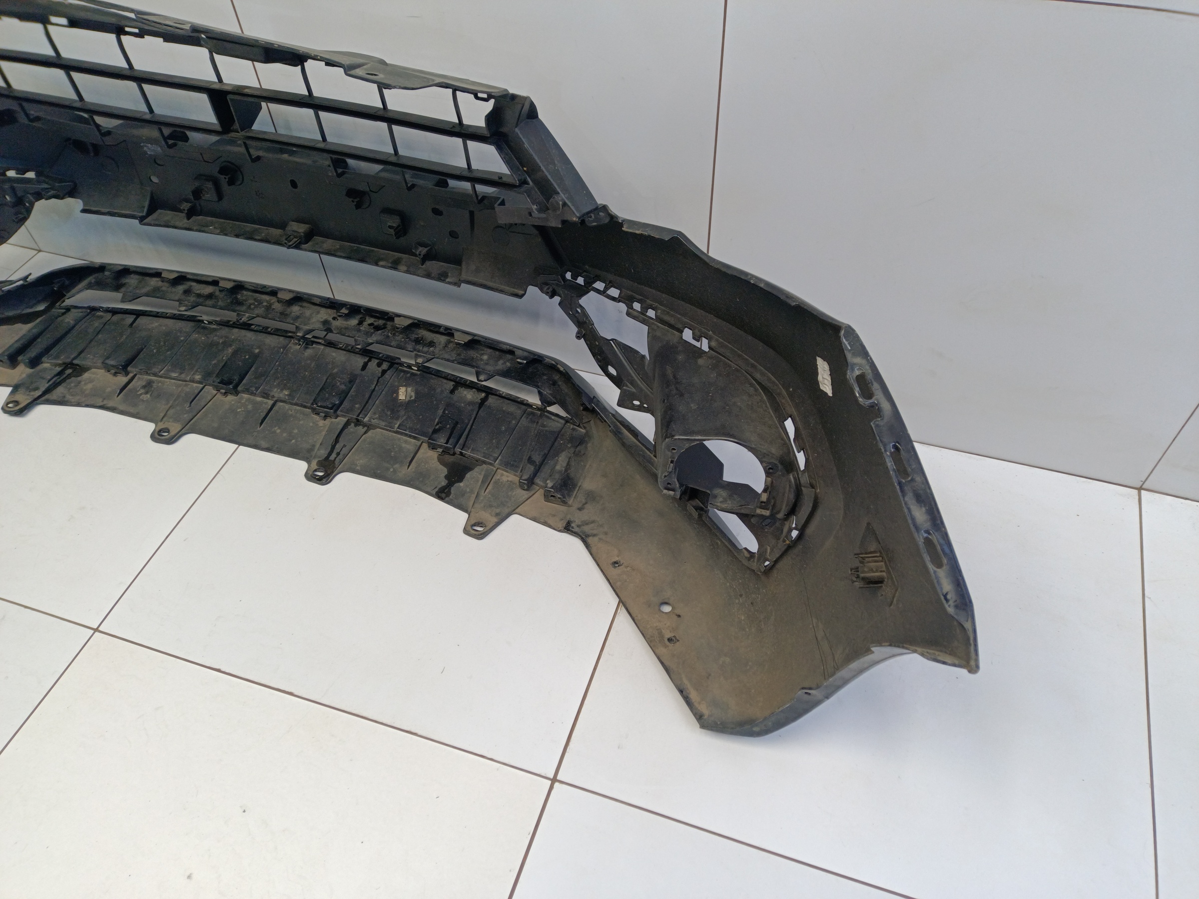 Бампер передний Lada Vesta 1 Restail