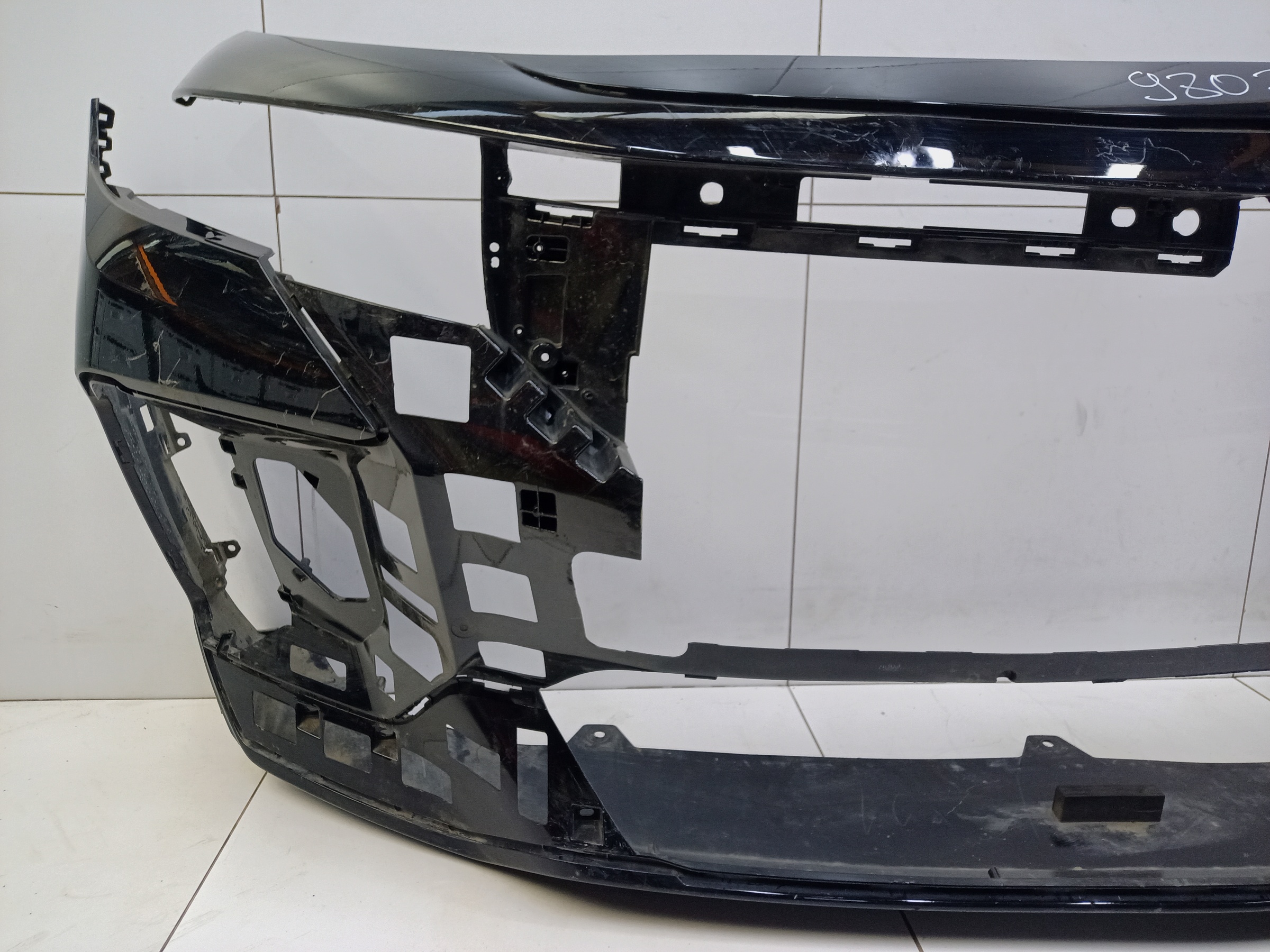 Бампер передний Voyah Free Restail