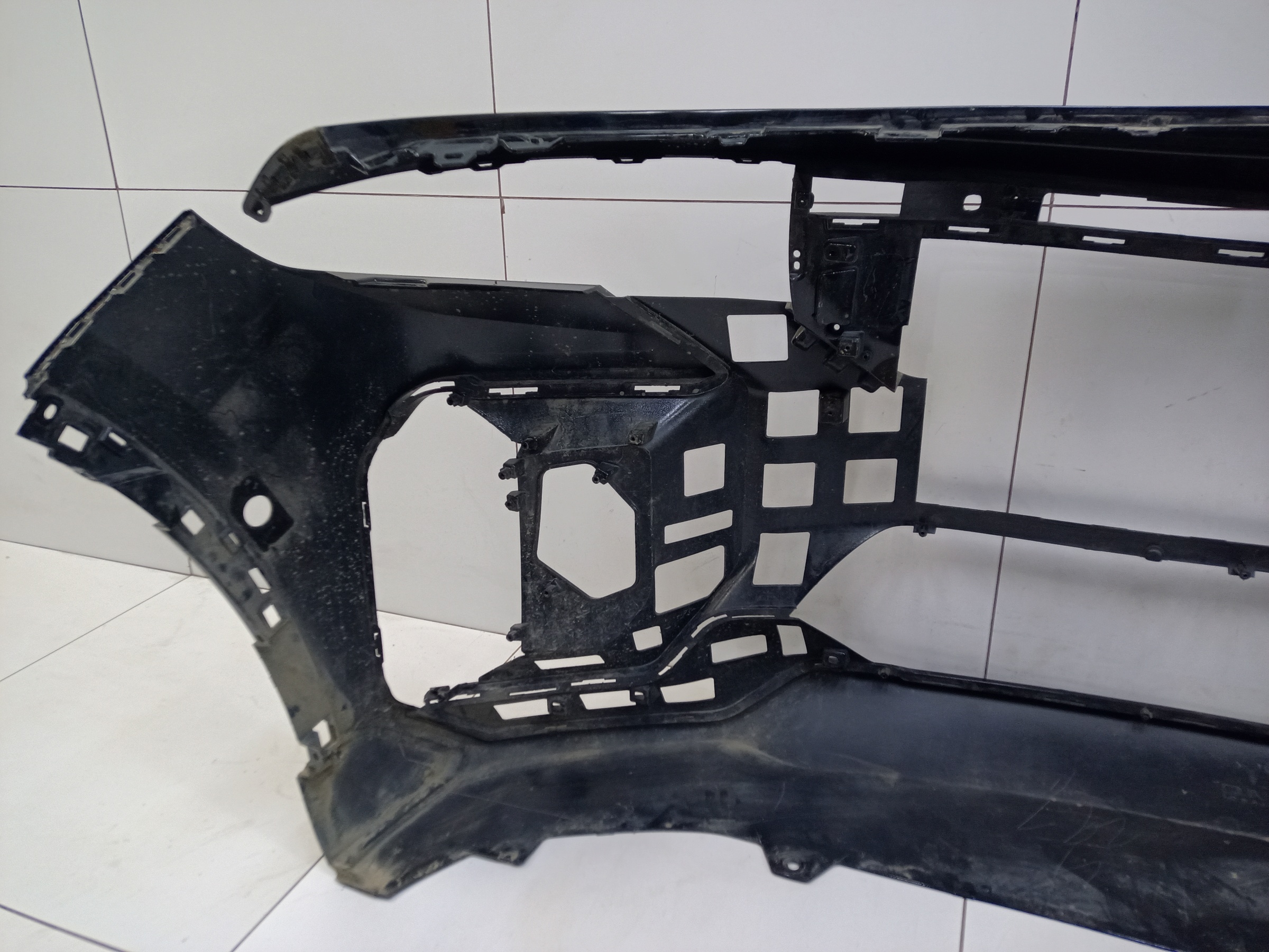 Бампер передний Voyah Free Restail