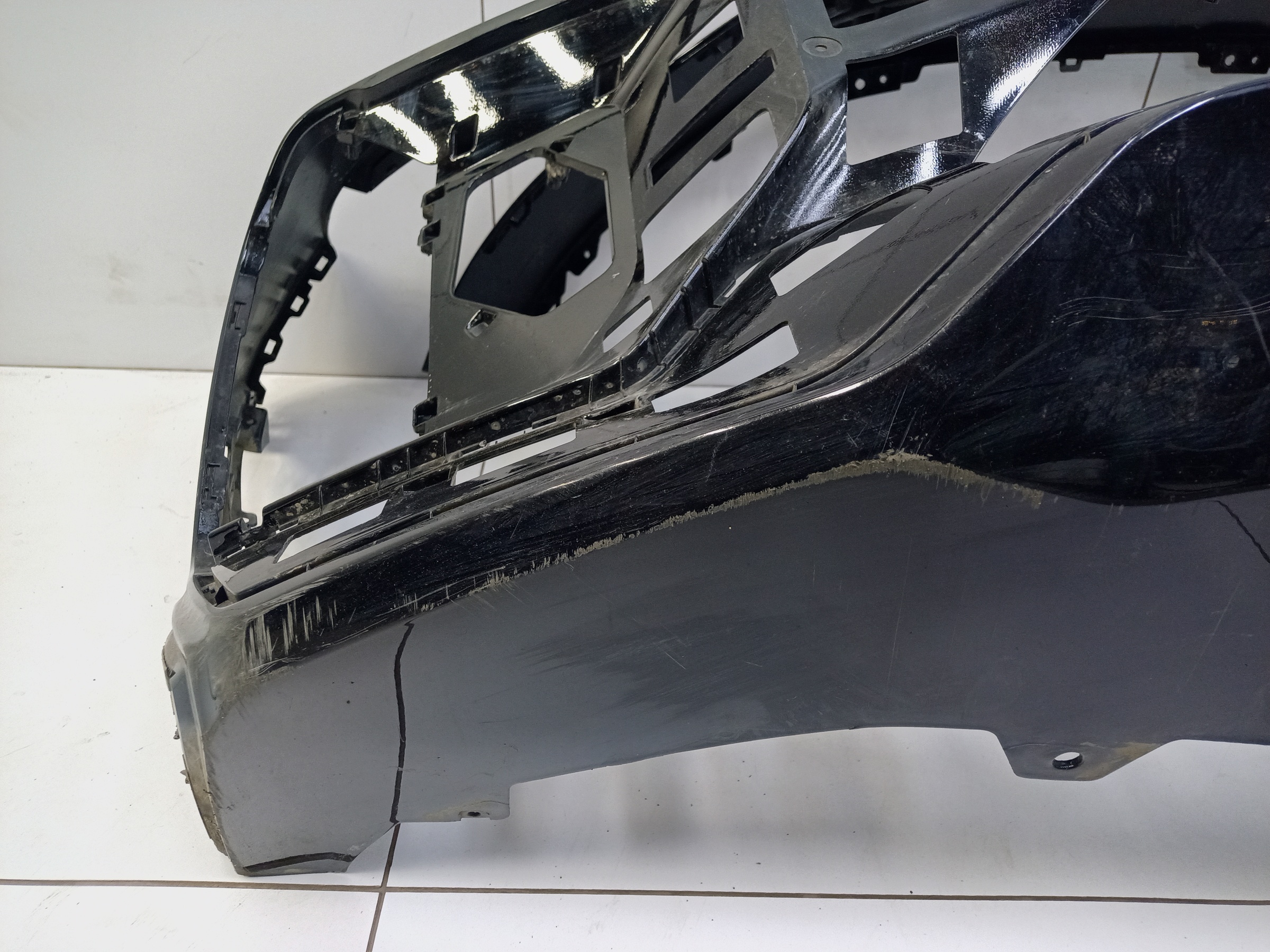 Бампер передний Voyah Free Restail