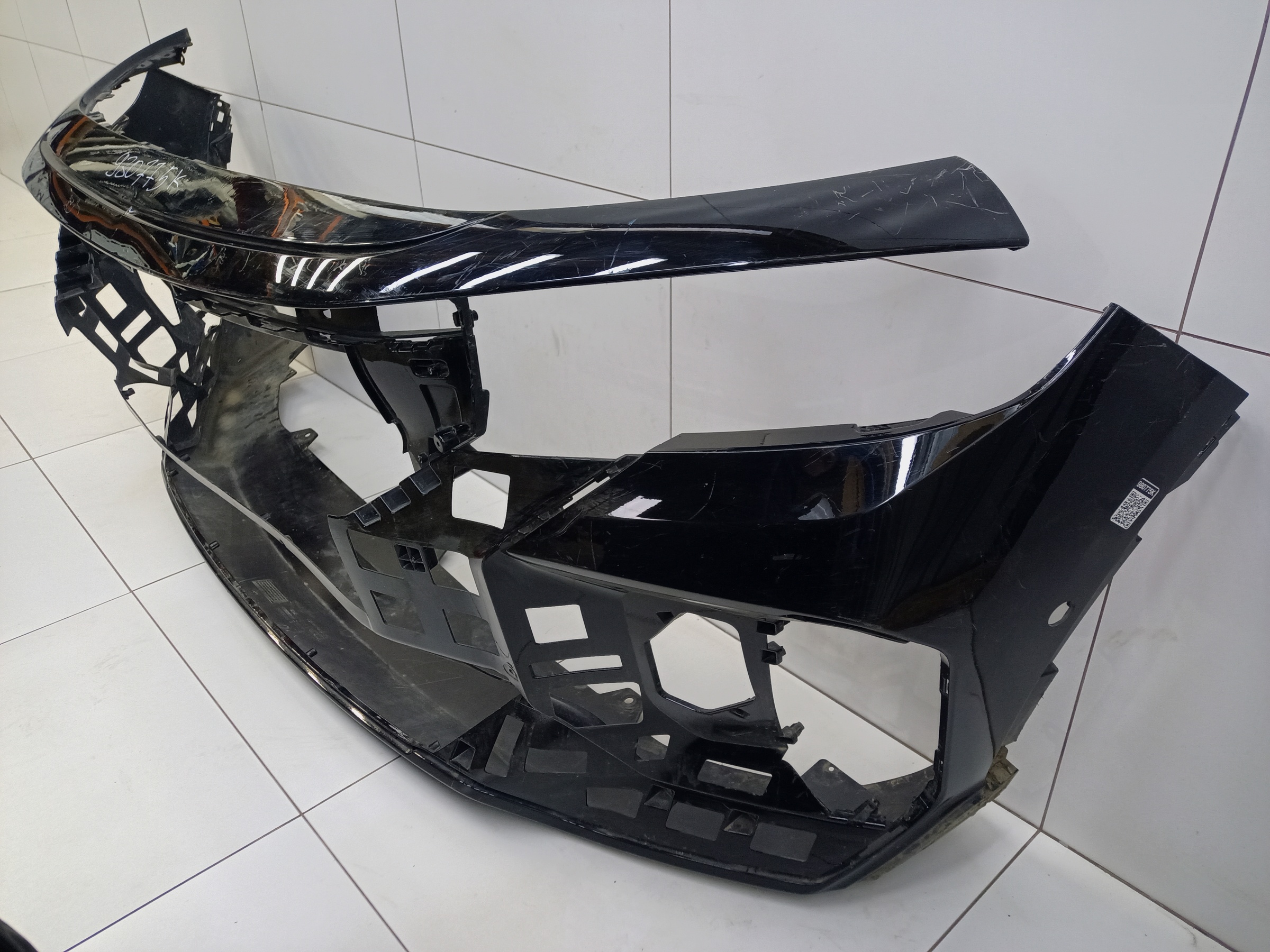 Бампер передний Voyah Free Restail