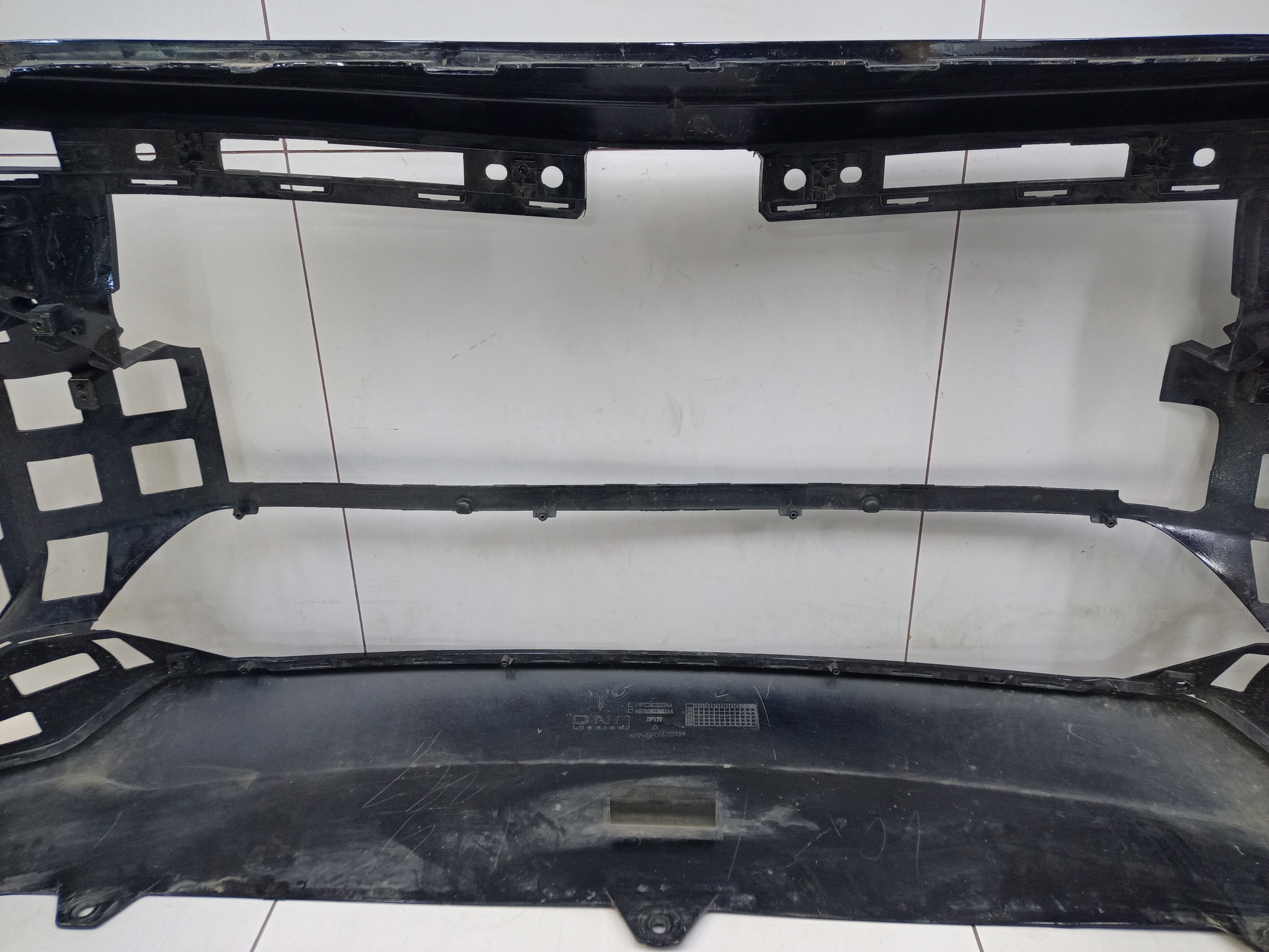 Бампер передний Voyah Free Restail