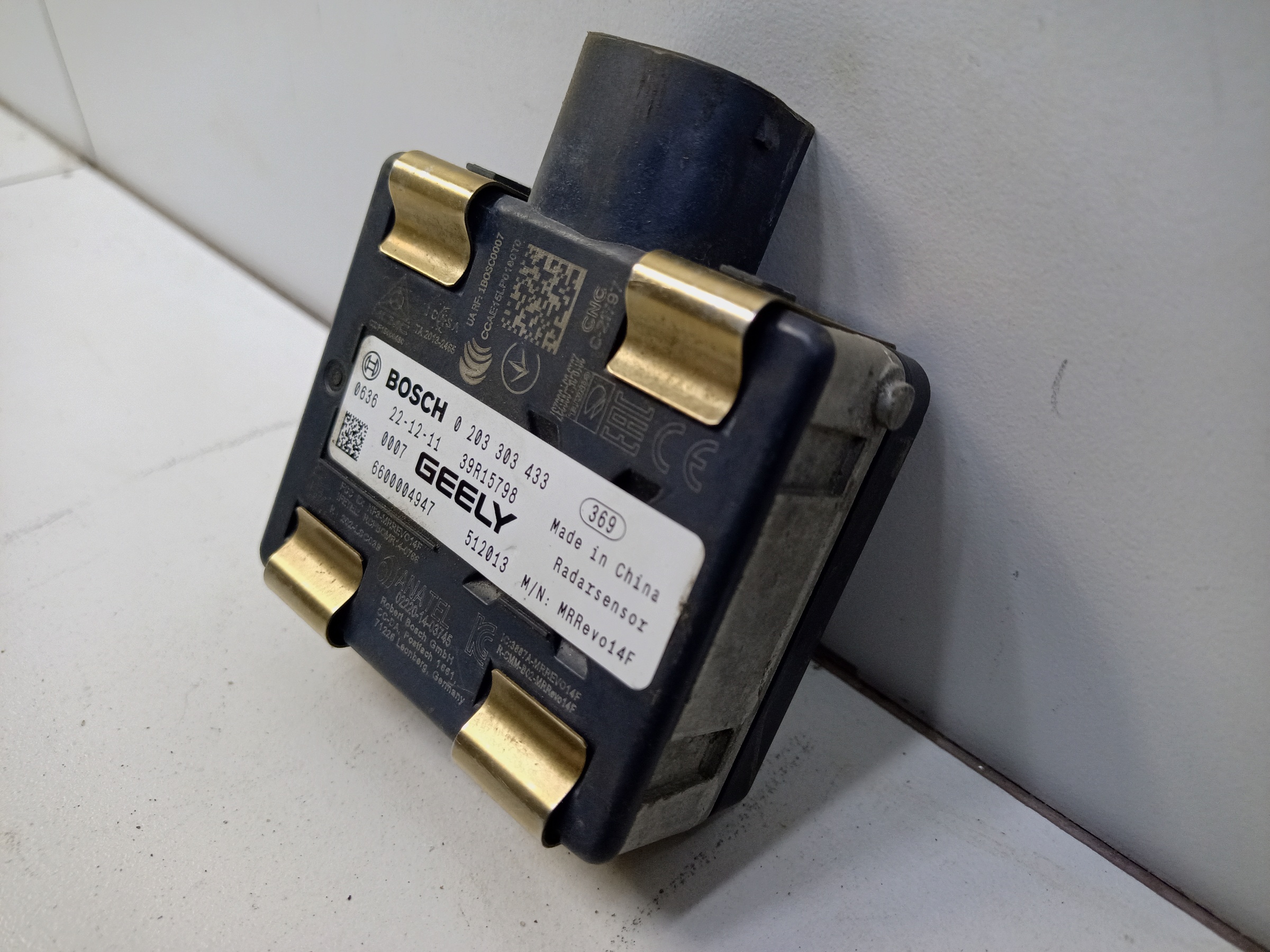 Датчик дистанции " дистроник " Geely Tugella