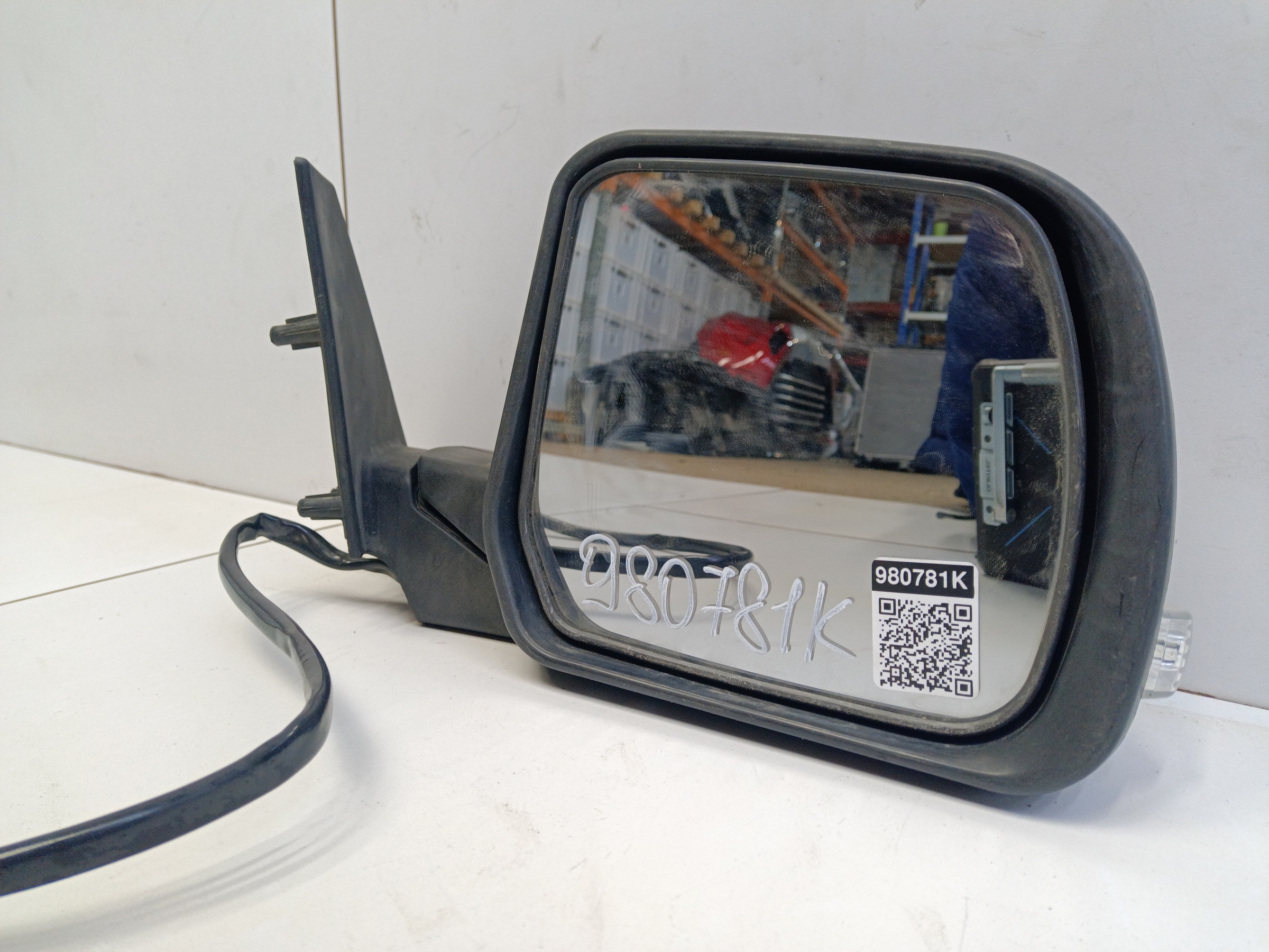 Зеркало правое UAZ Patriot Restail 2 6 контактов