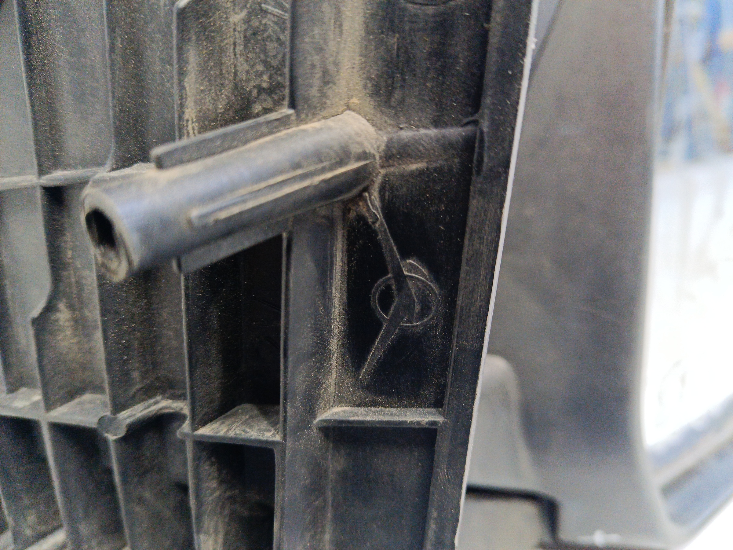 Зеркало правое UAZ Patriot Restail 2 6 контактов