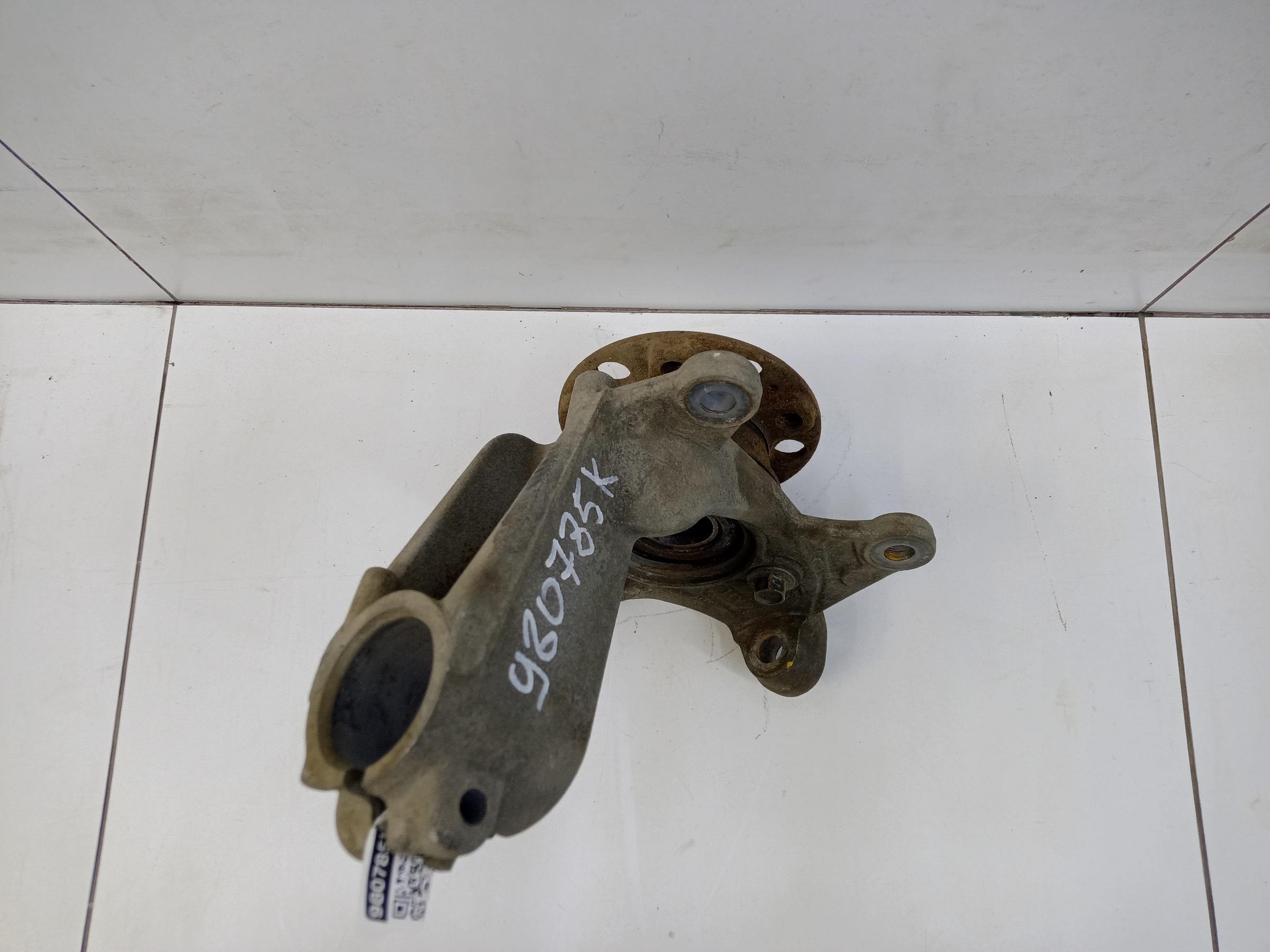 Кулак поворотный передний левый Haval Dargo