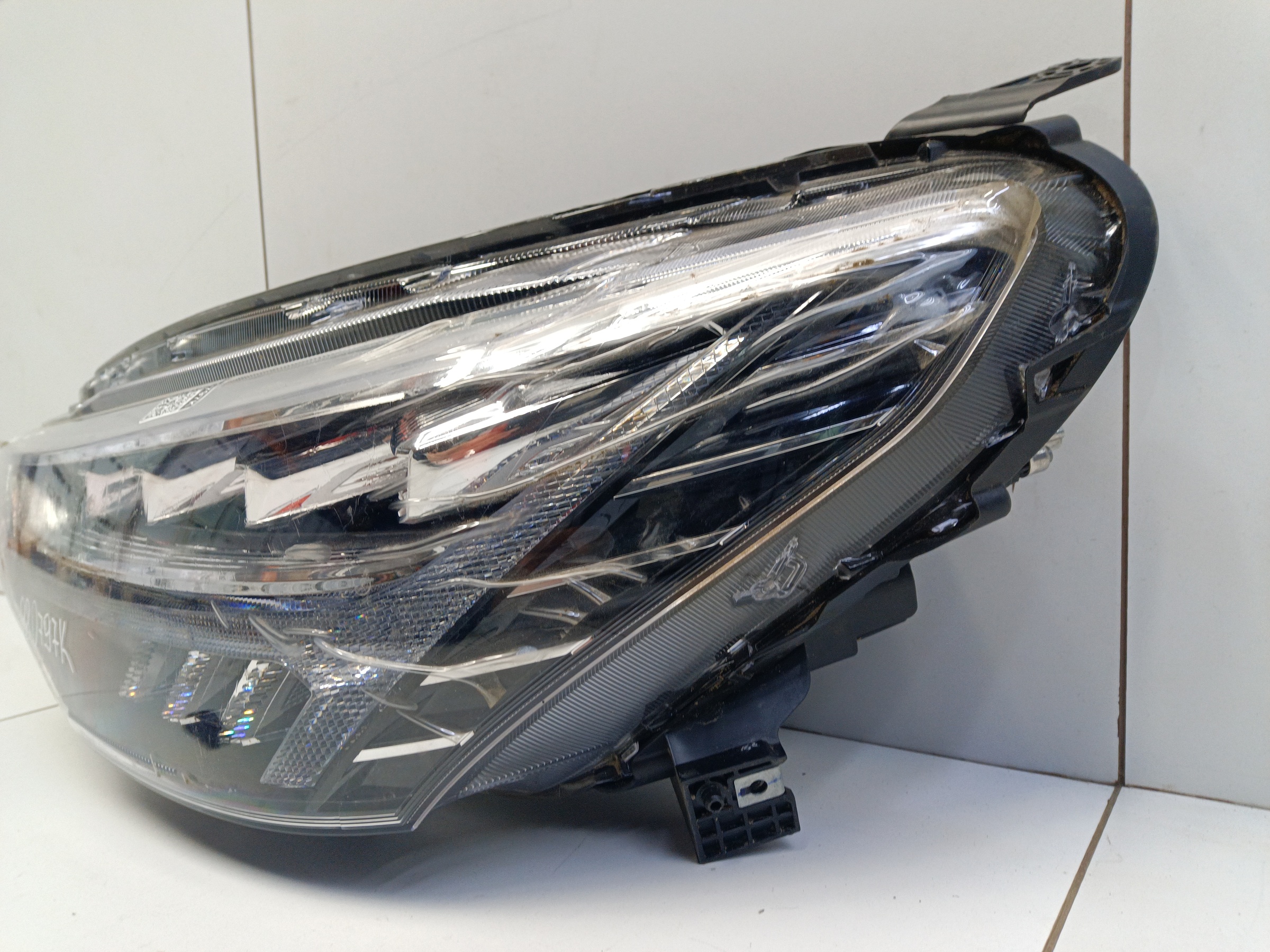 Фара передняя левая Haval Jolion LED