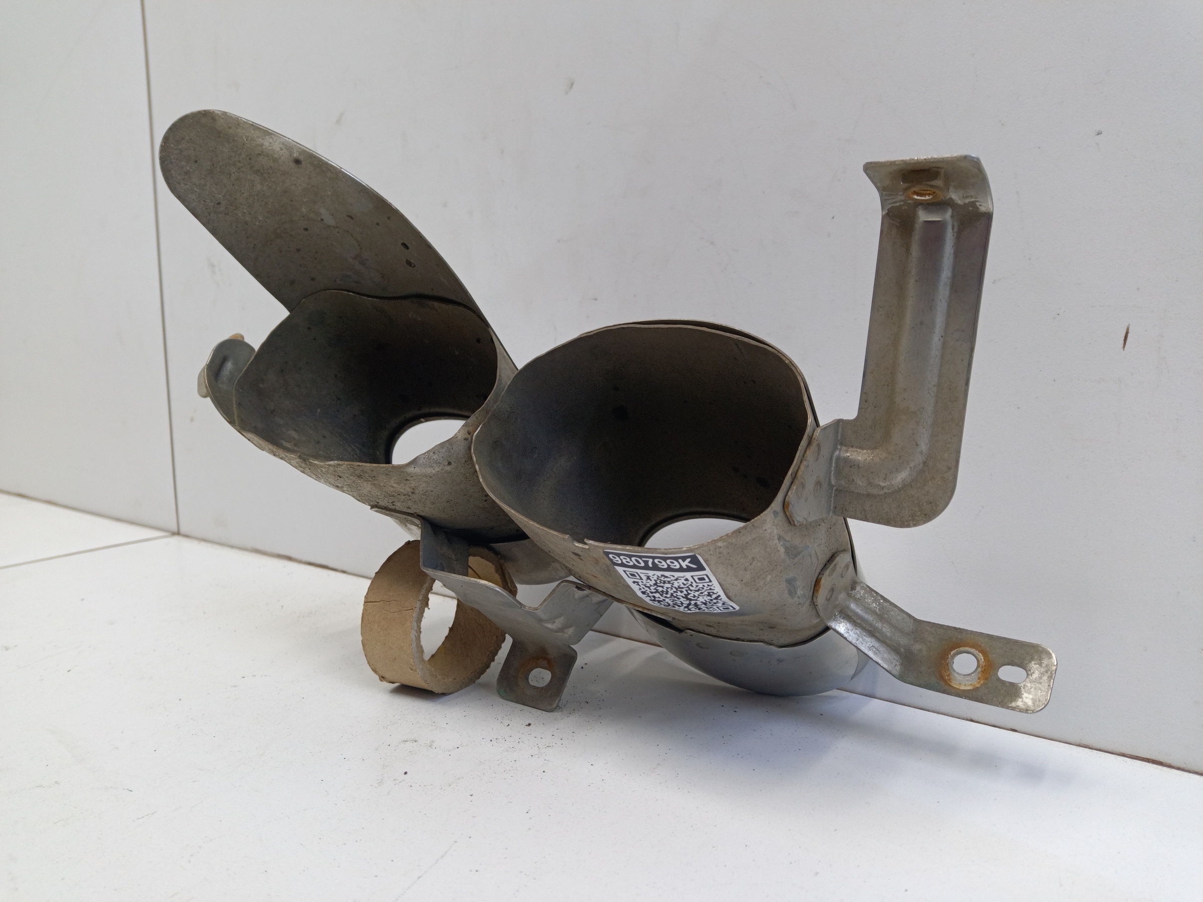 Накладка глушителя левая Geely Preface