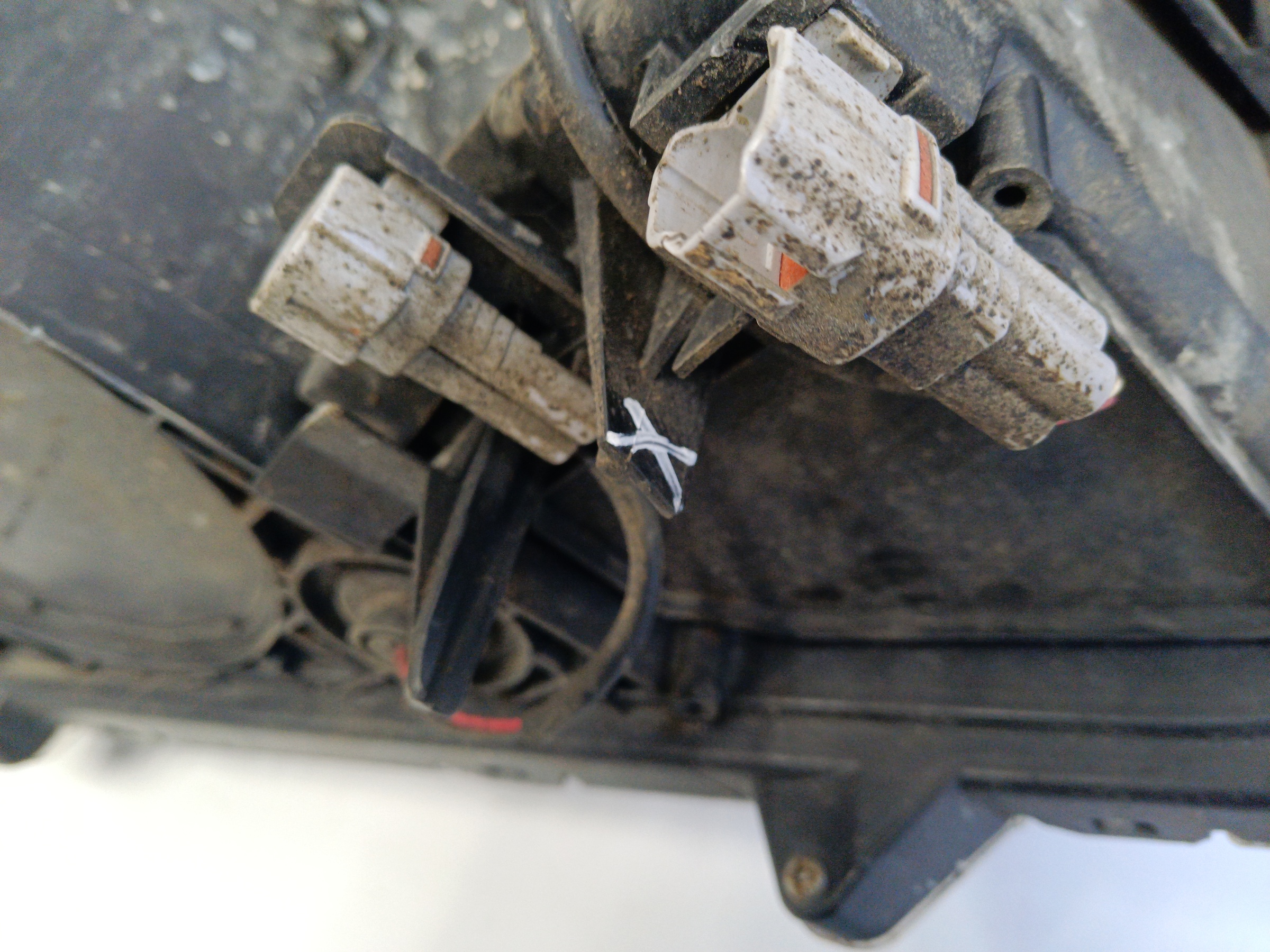 Фара передняя левая Toyota RAV4 CA40 Restail галоген линза ДХО