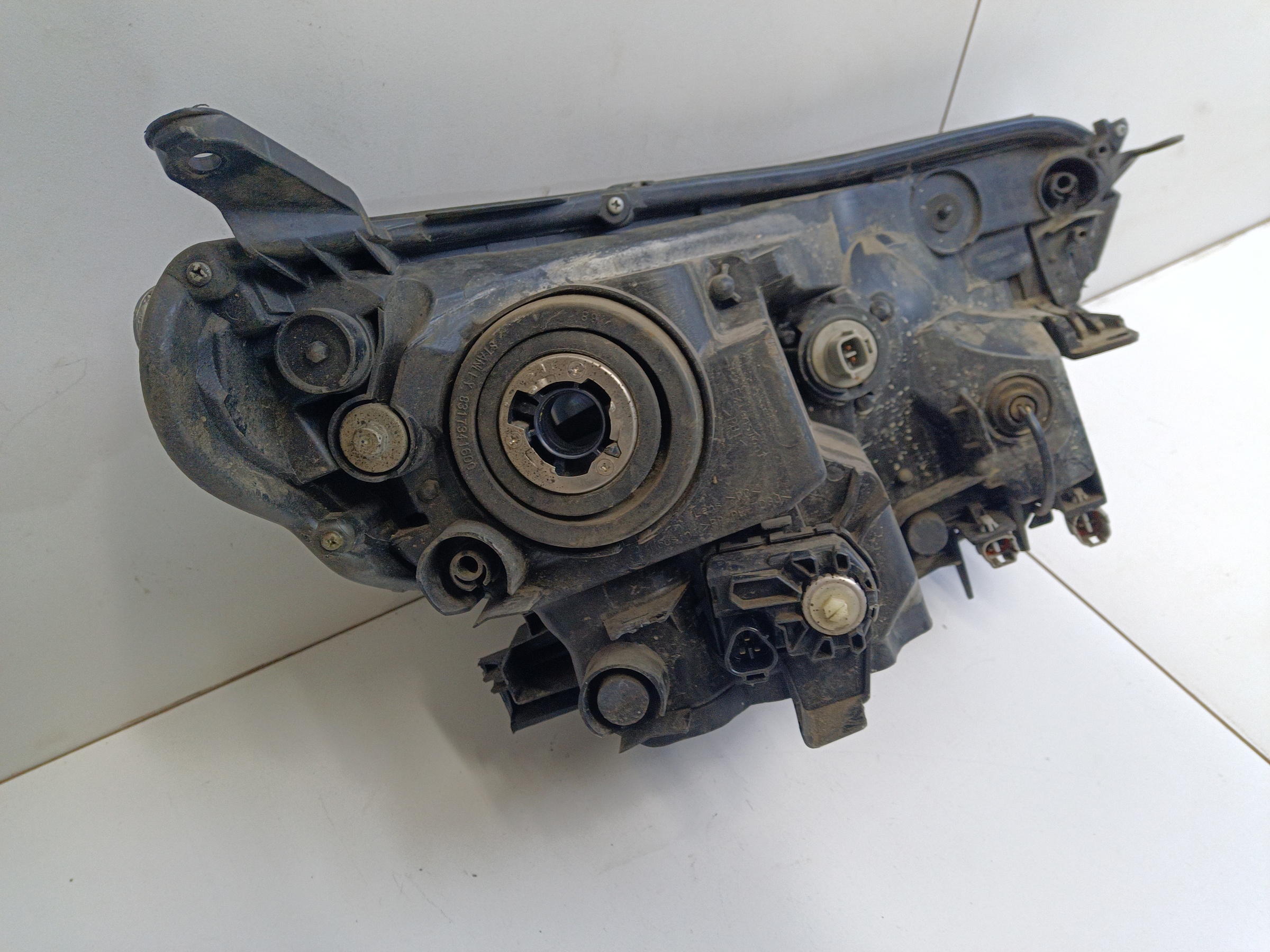 Фара передняя левая Toyota RAV4 CA40 Restail галоген линза ДХО