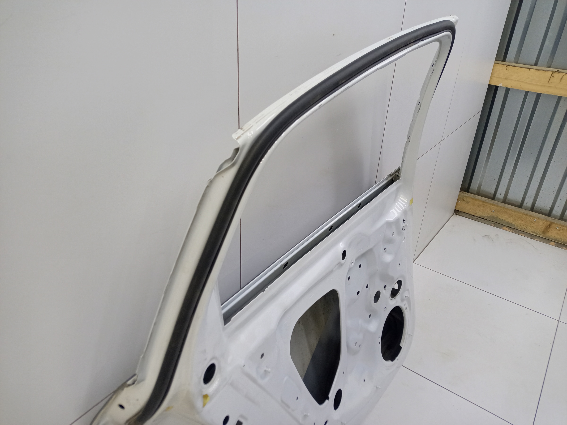 Дверь задняя левая Audi A4 B9 Sedan