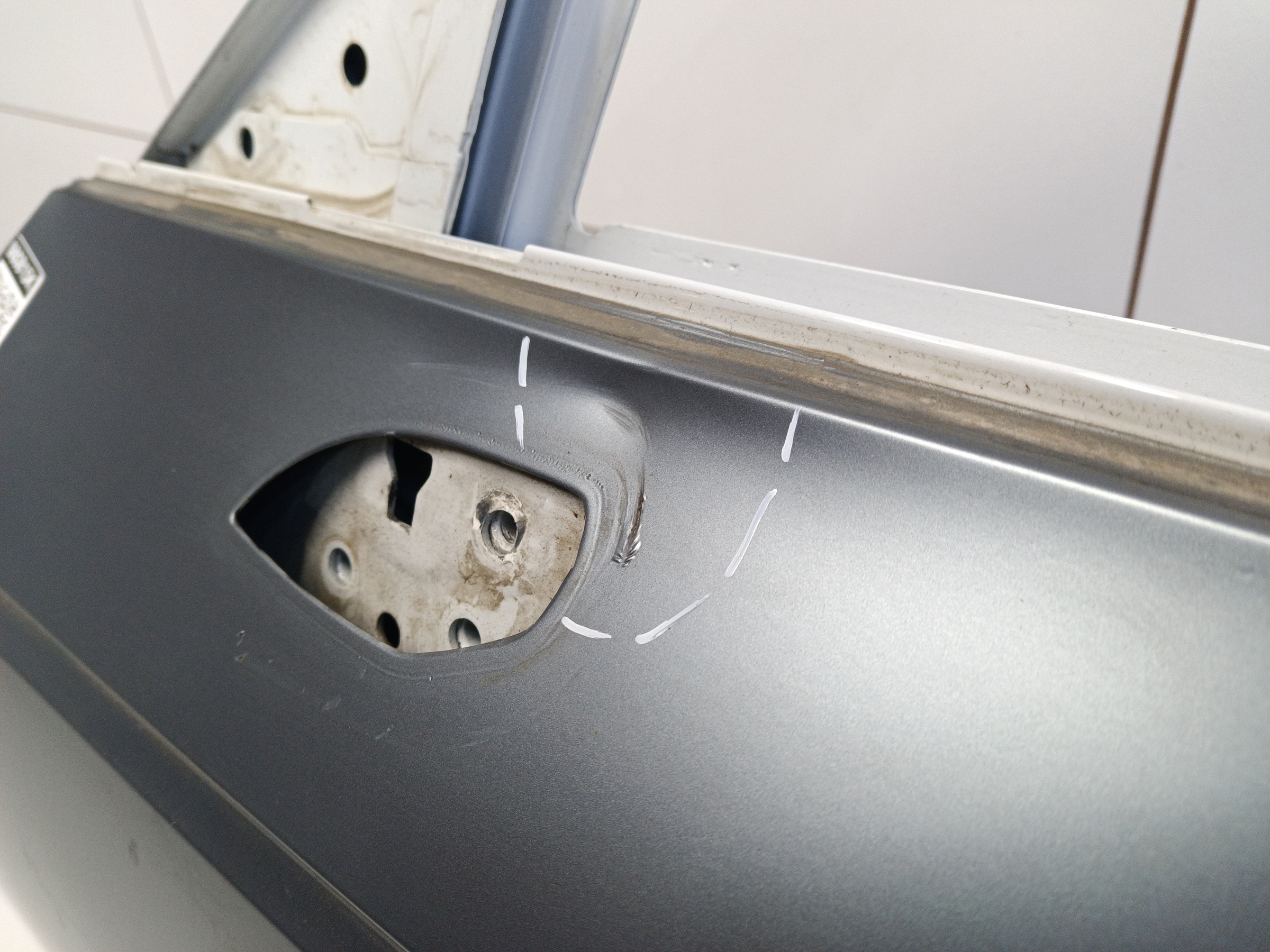 Дверь передняя левая Audi A4 B9