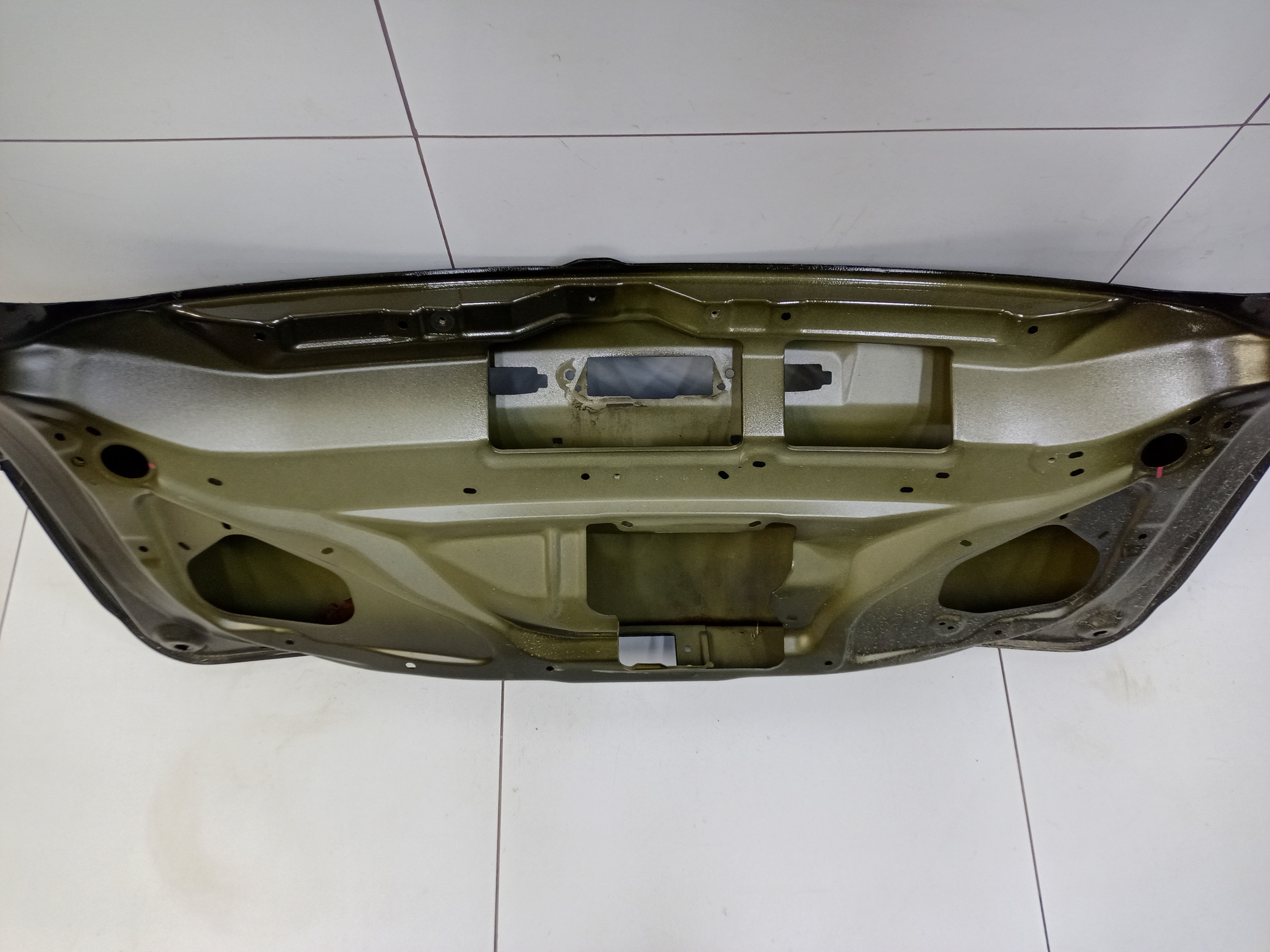 Крышка багажника Mitsubishi Outlander 3 Restail 2 без камеры