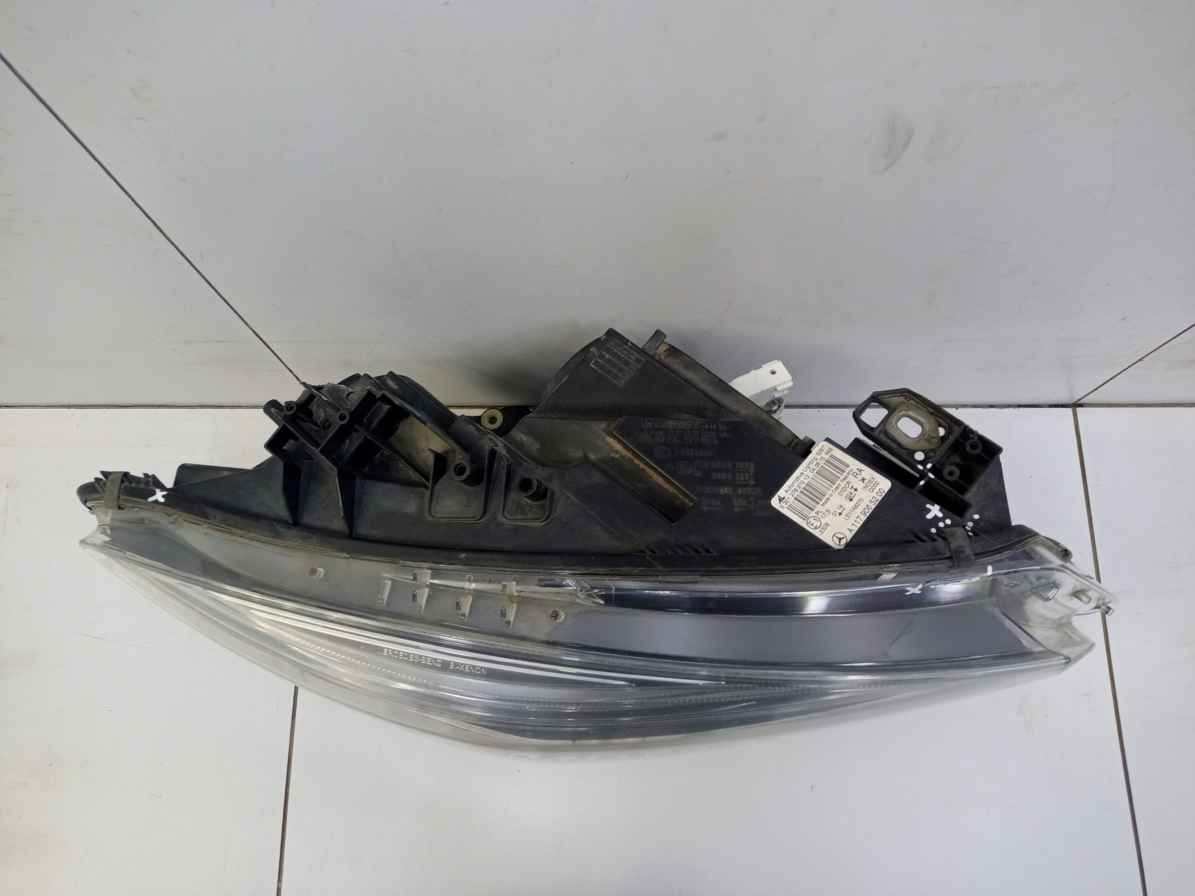 Фара передняя правая Mercedes Benz CLA-Klasse C117 ксенон