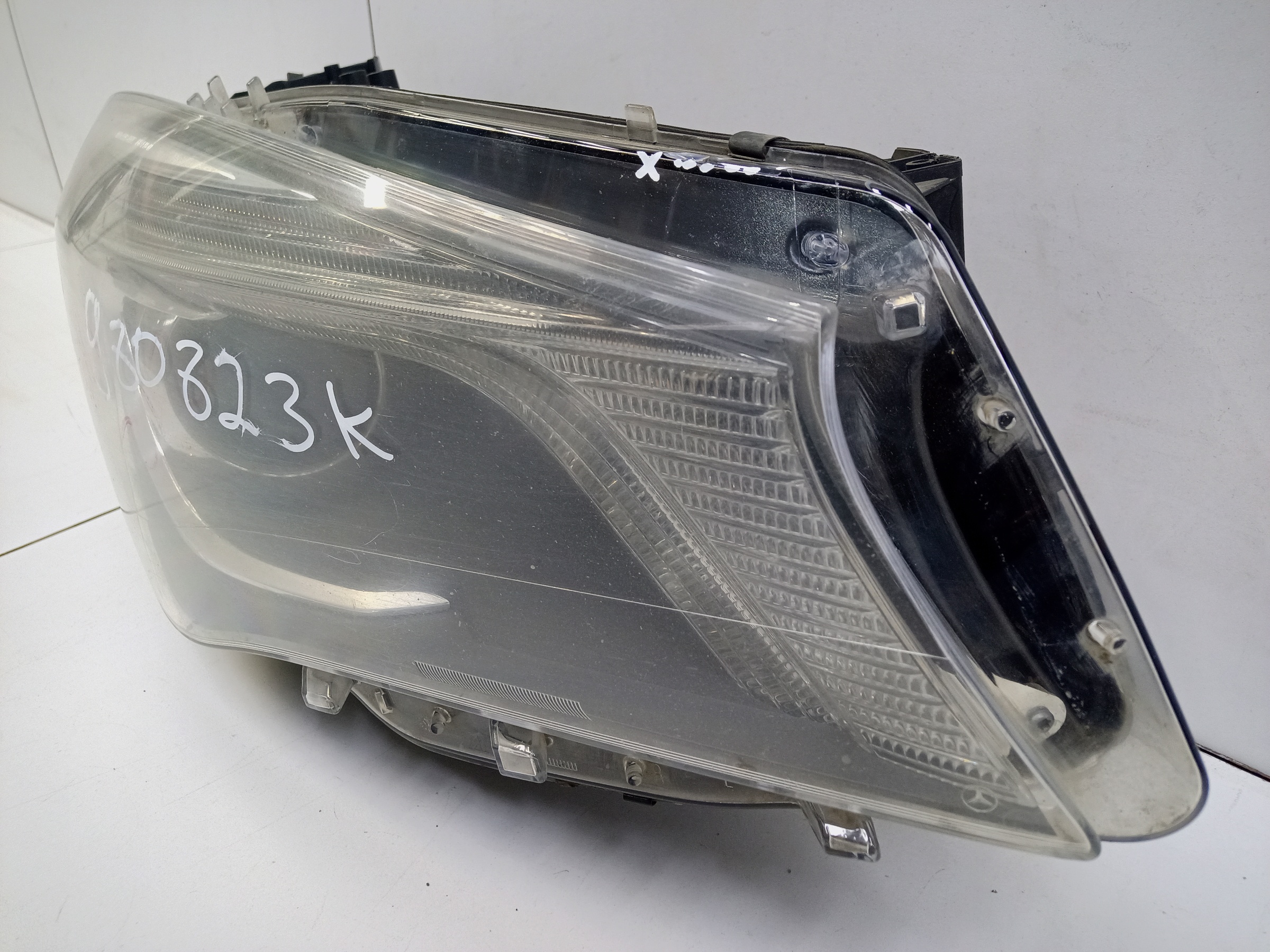 Фара передняя правая Mercedes Benz CLA-Klasse C117 ксенон
