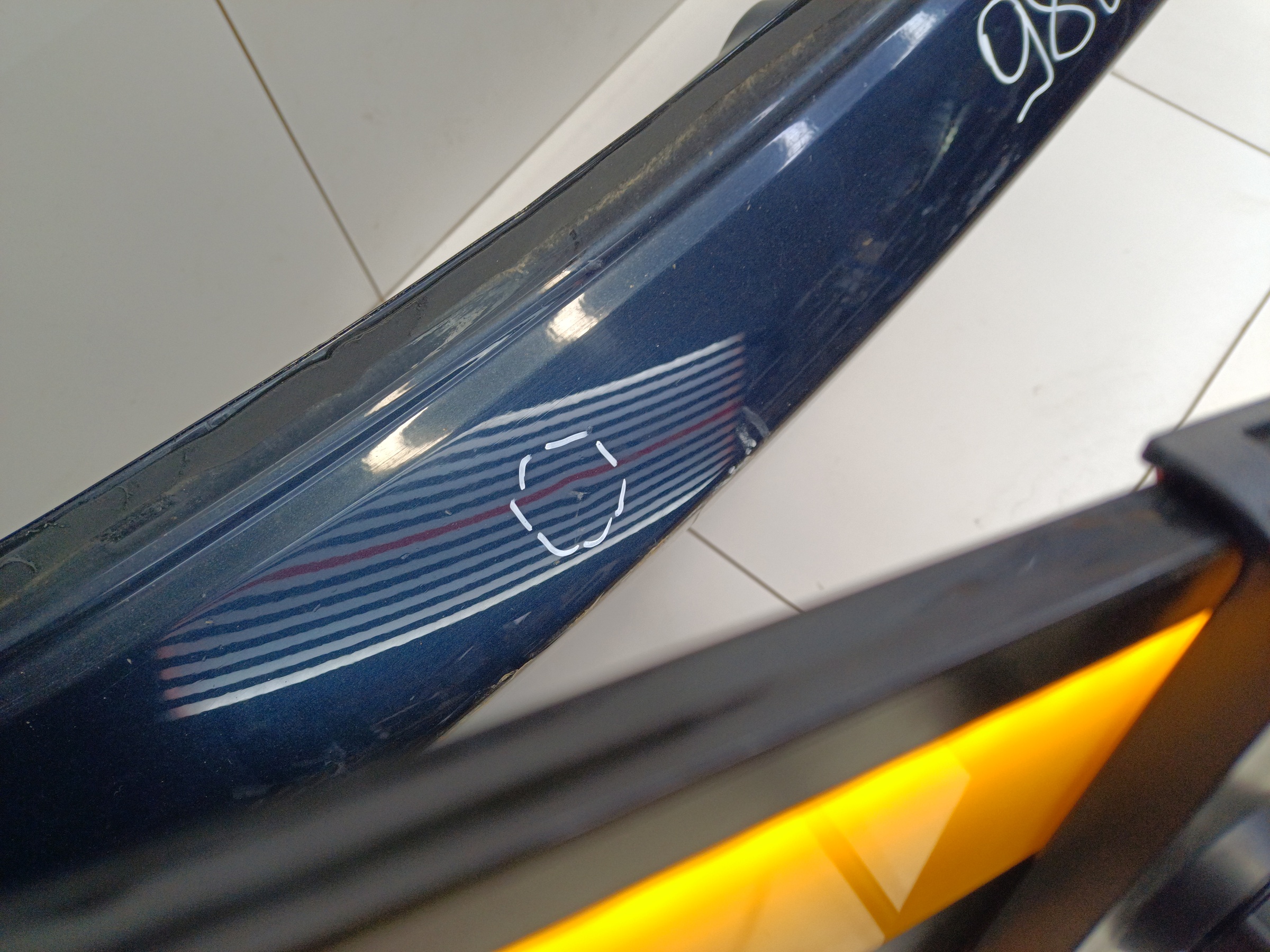 Крышка багажника Kia Sorento 4