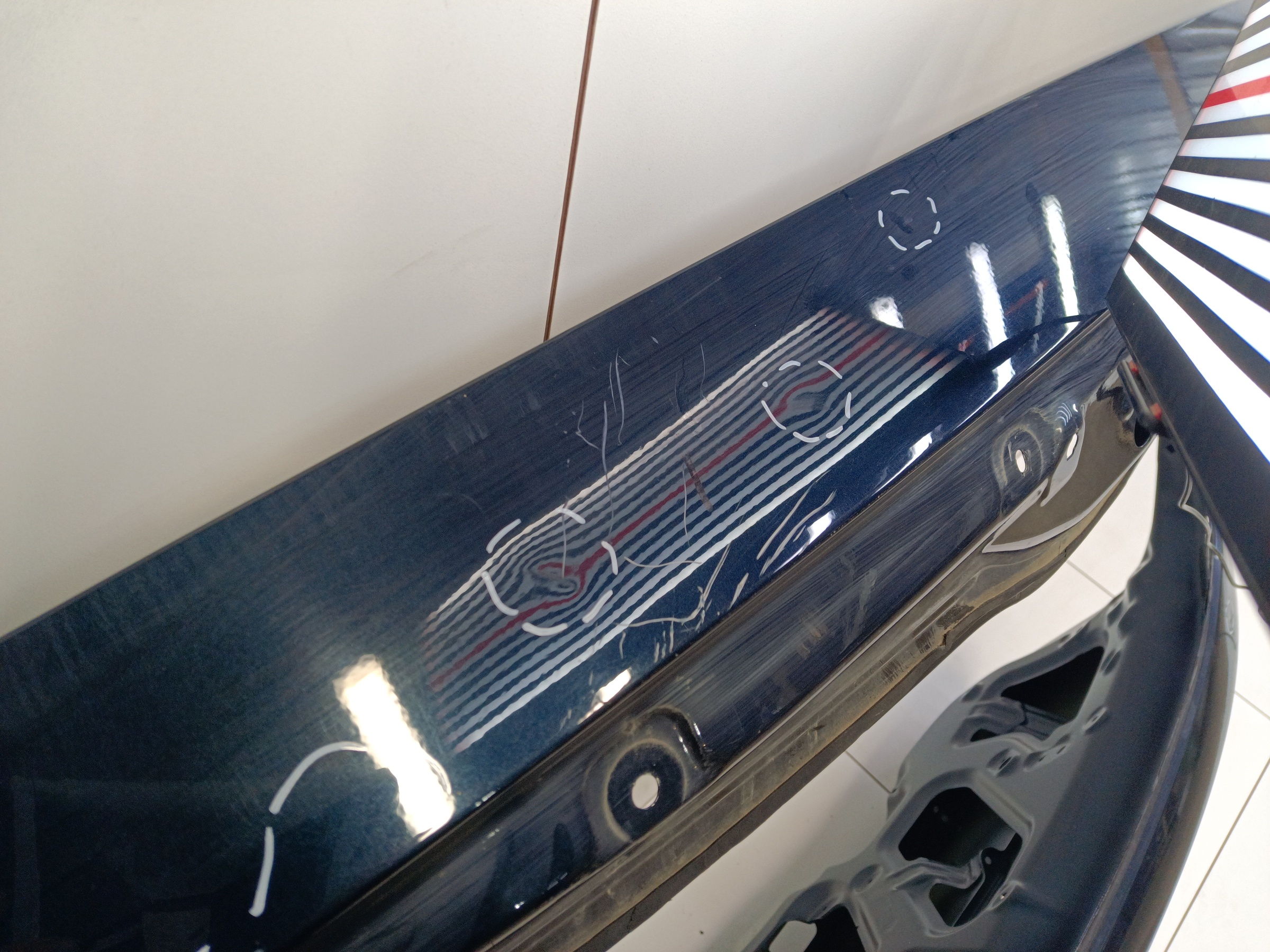 Крышка багажника Kia Sorento 4