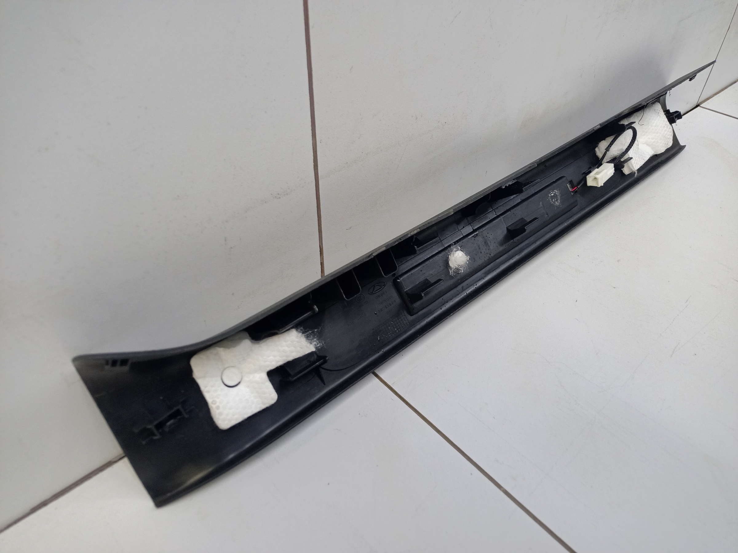 Накладка порога передняя правая внутренняя Chery Tiggo 7 Pro Max