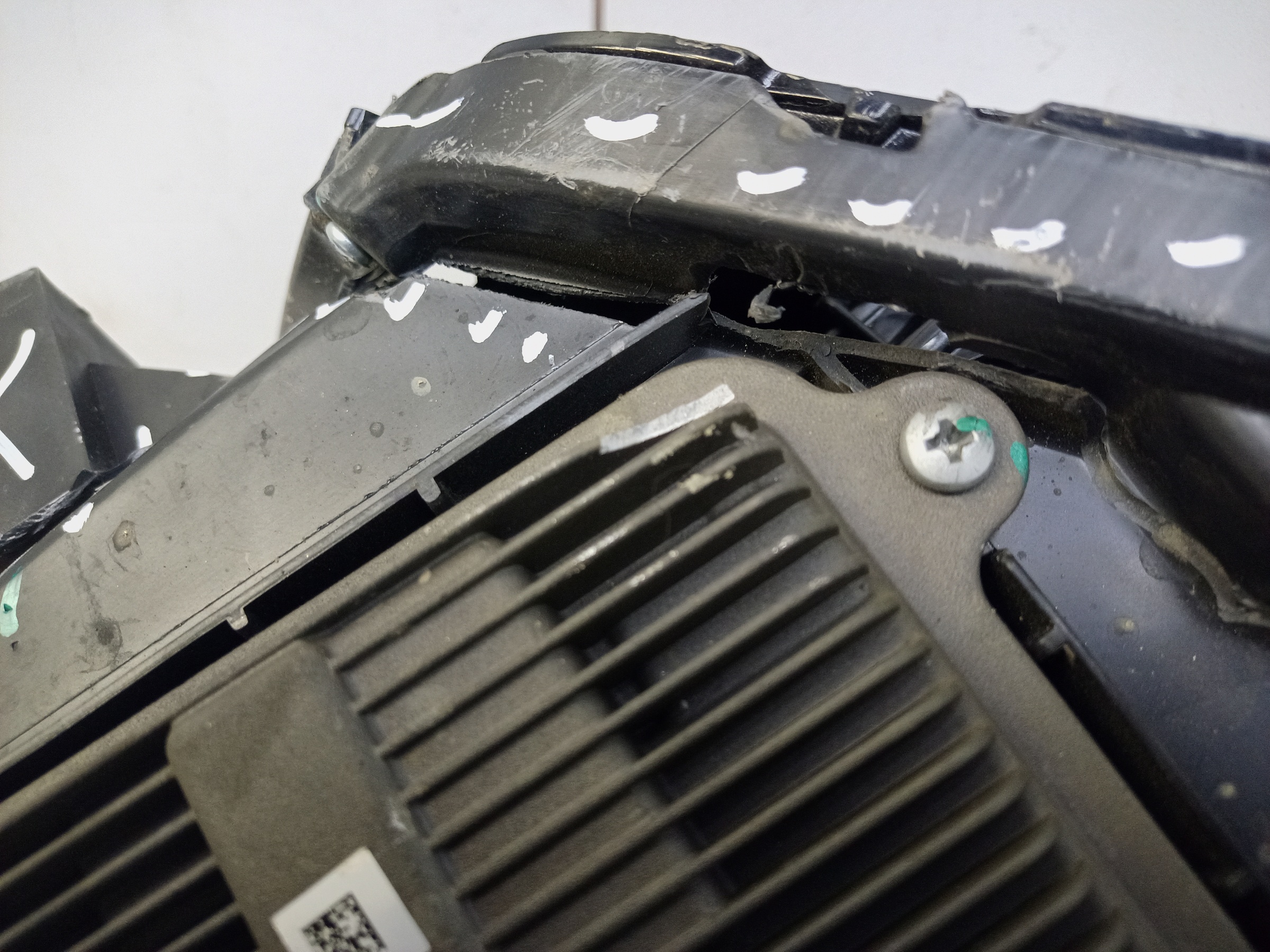 Фара передняя правая Tank 500 LED