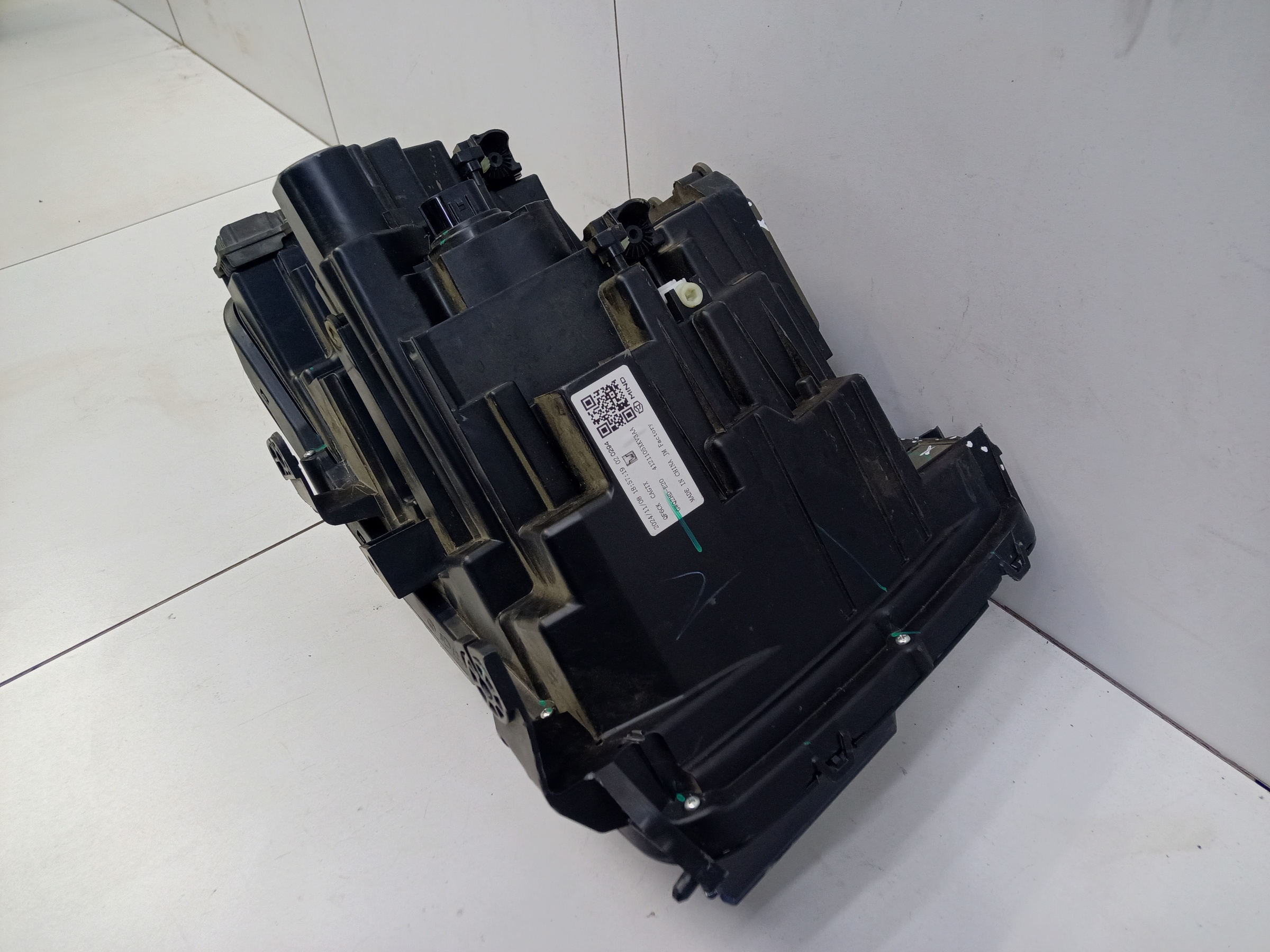 Фара передняя правая Tank 500 LED