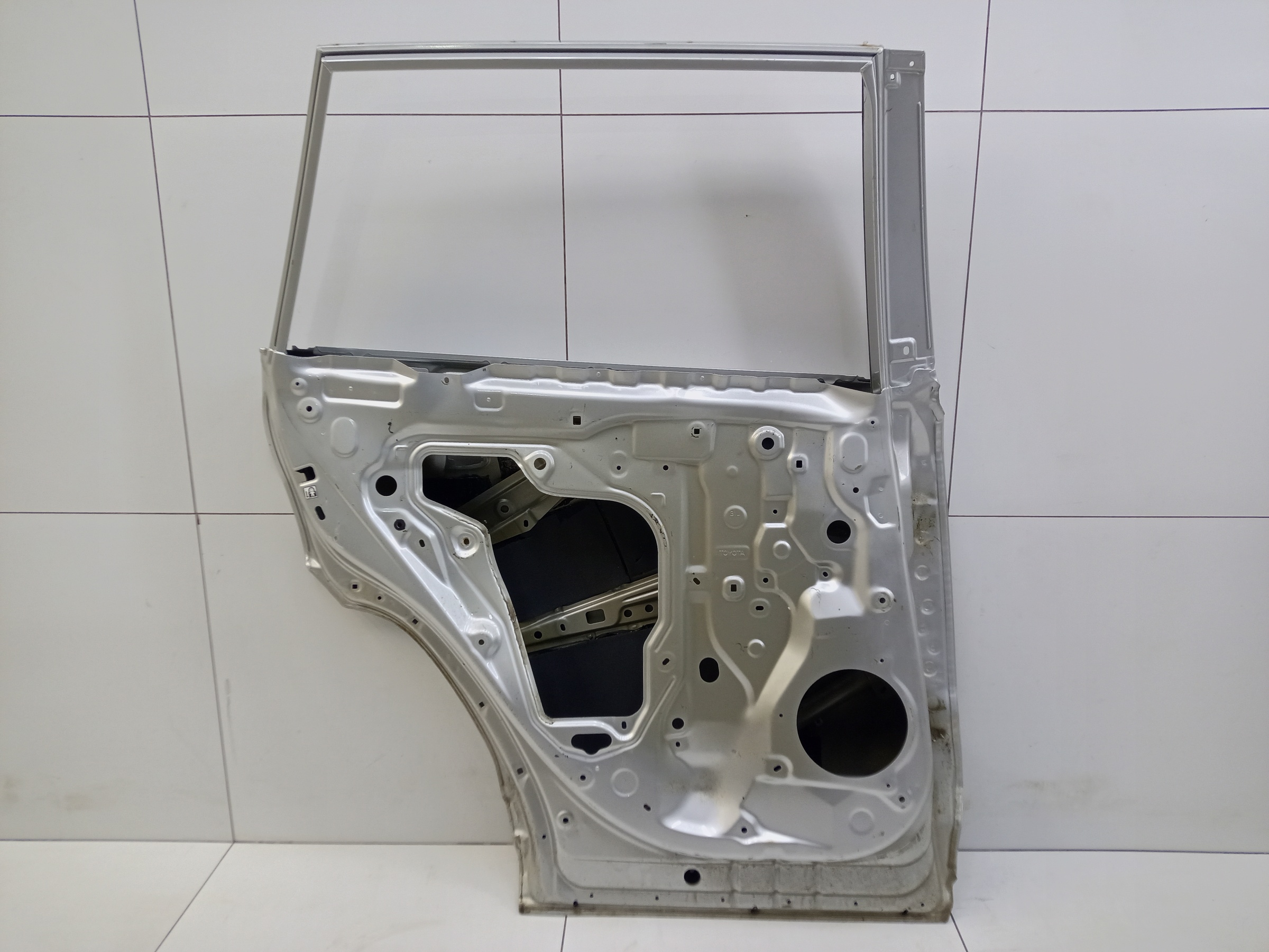 Дверь задняя левая Toyota RAV4 XA50