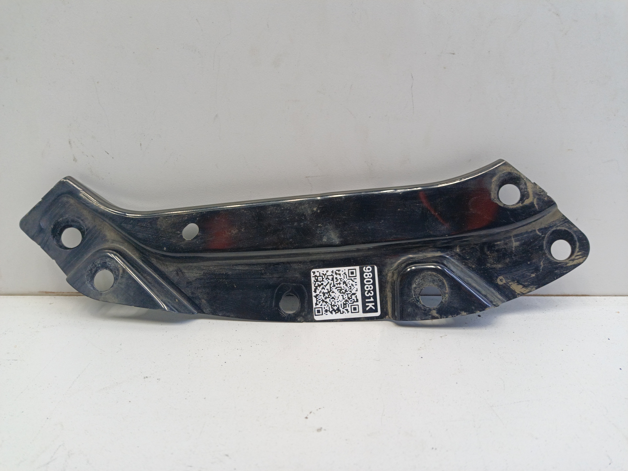 Кронштейн фары передней правой Volkswagen Polo 5 Sedan