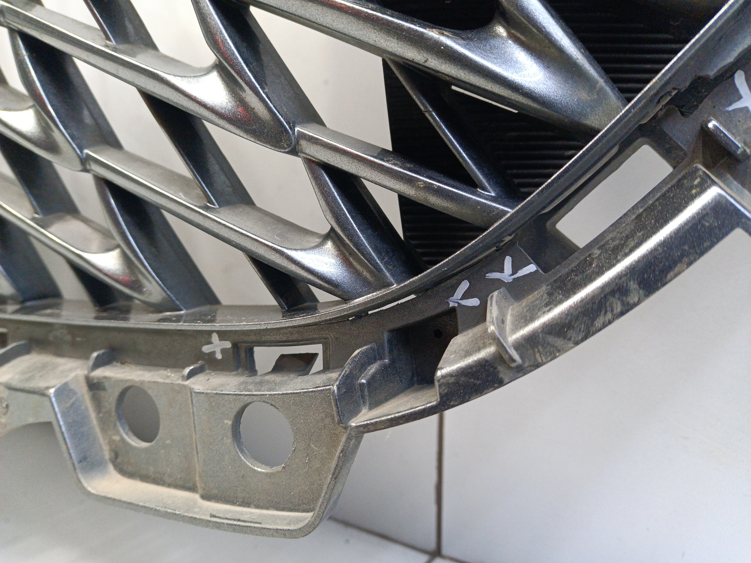 Решетка радиатора Haval M6 2