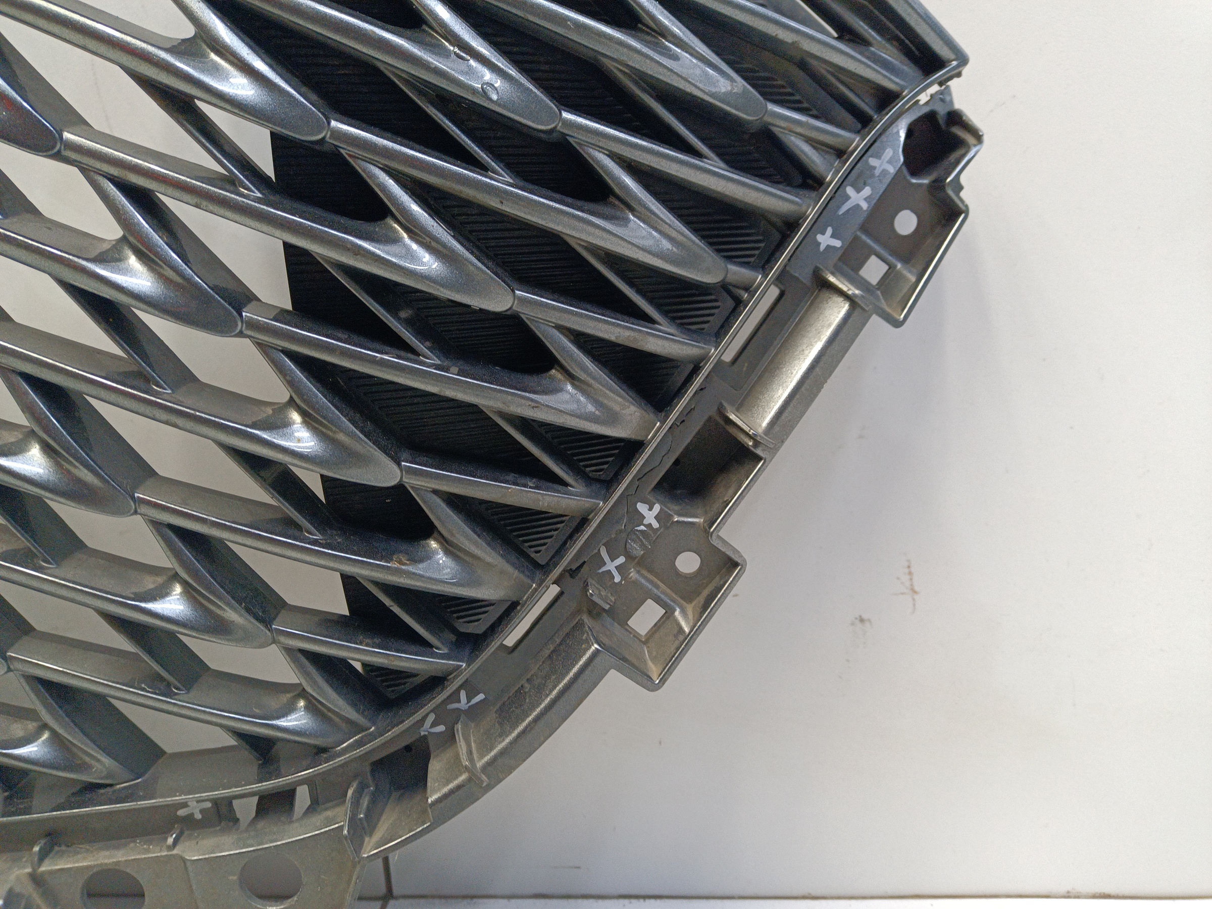 Решетка радиатора Haval M6 2