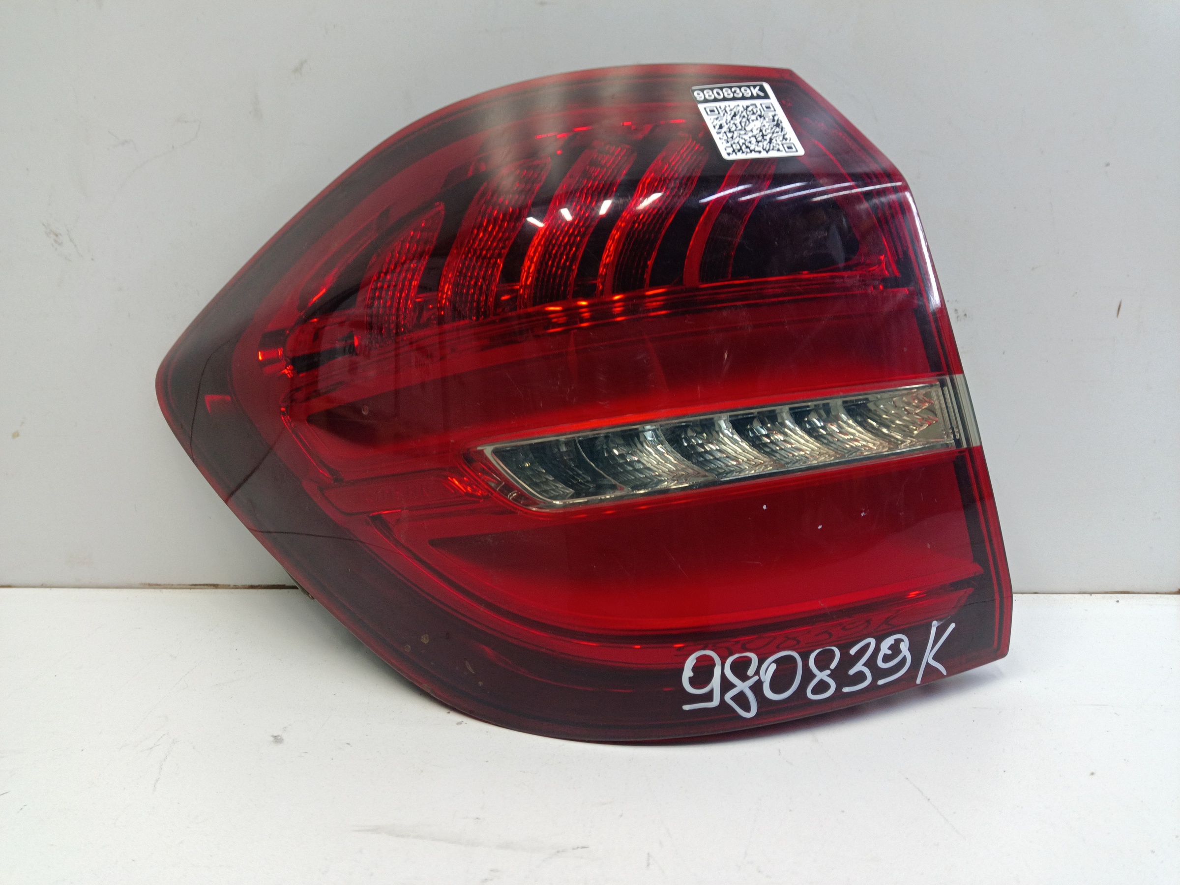 Фонарь задний левый наружный Mercedes-Benz GL-klasse X166 LED