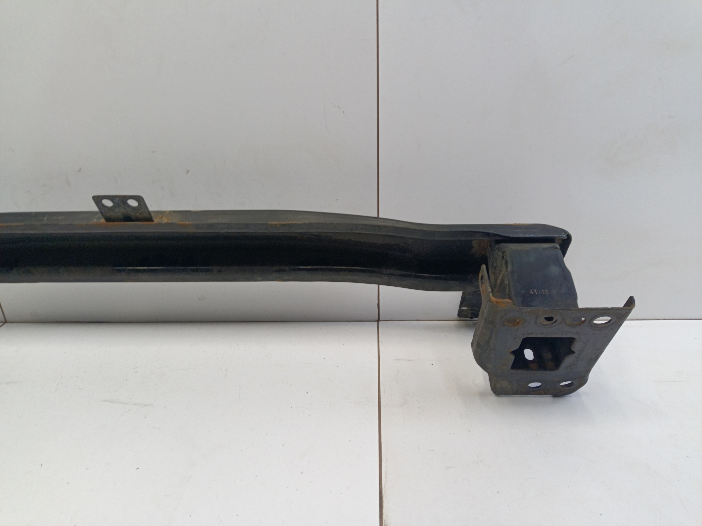 Усилитель переднего бампера Volkswagen Tiguan 1 Restail