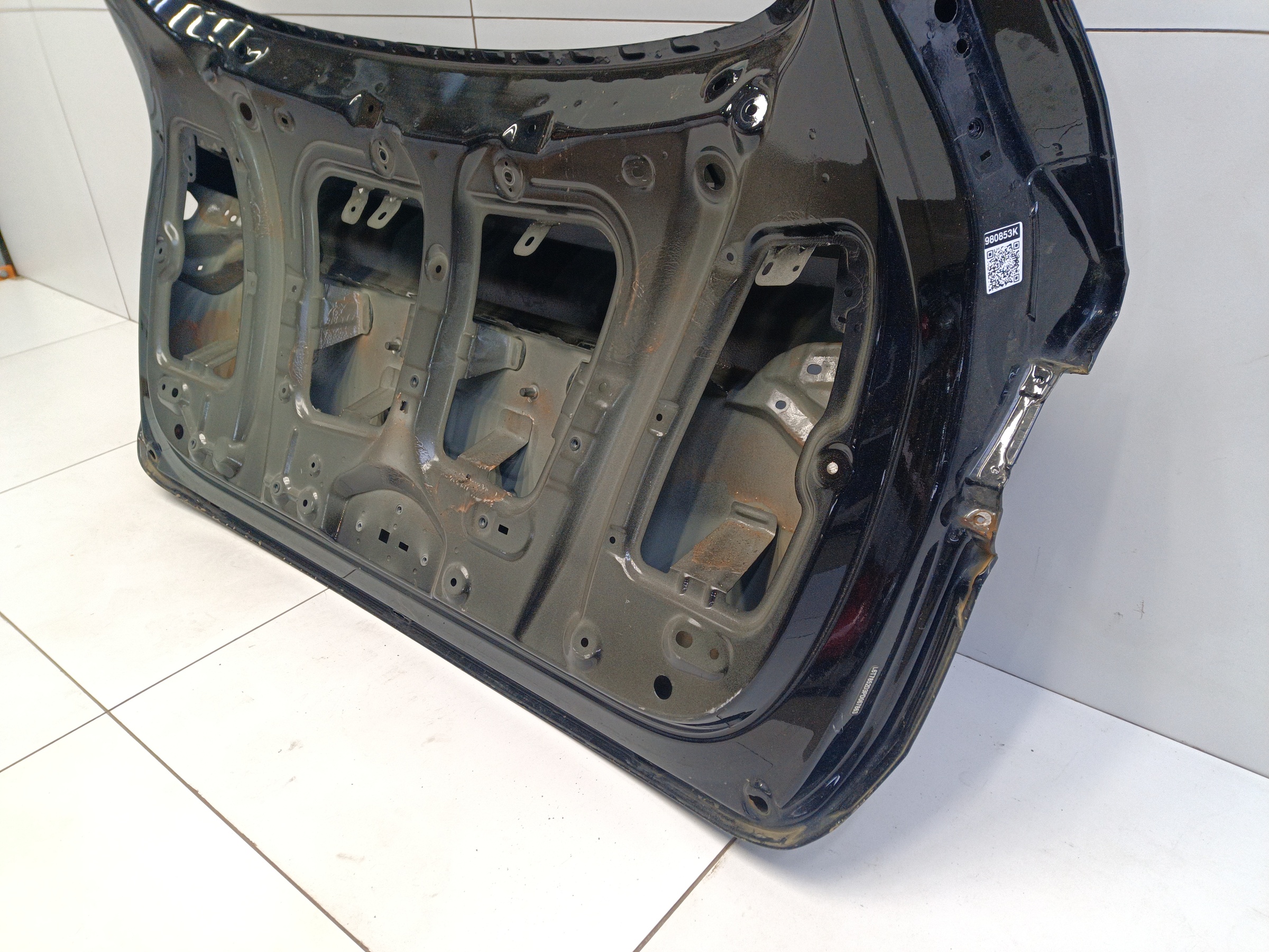 Крышка багажника Geely Tugella