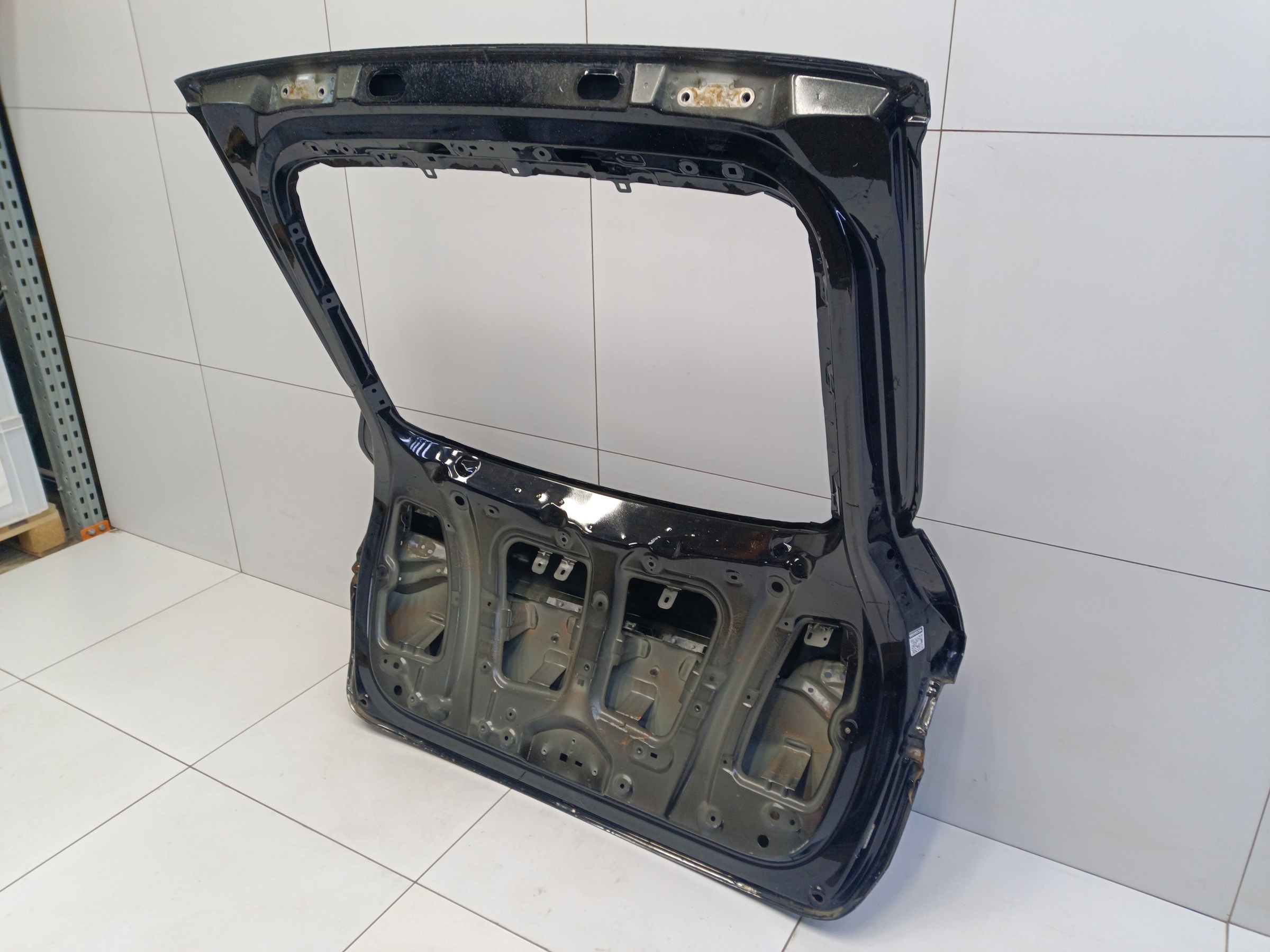 Крышка багажника Geely Tugella