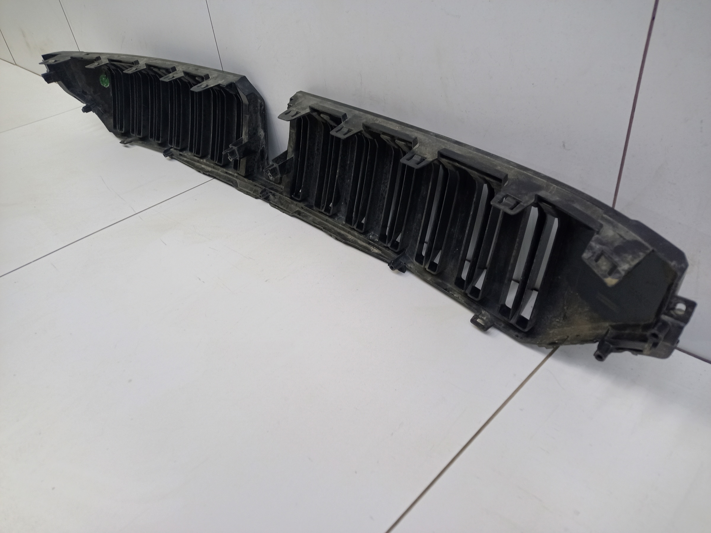 Решетка радиатора Voyah Free 1 Restail