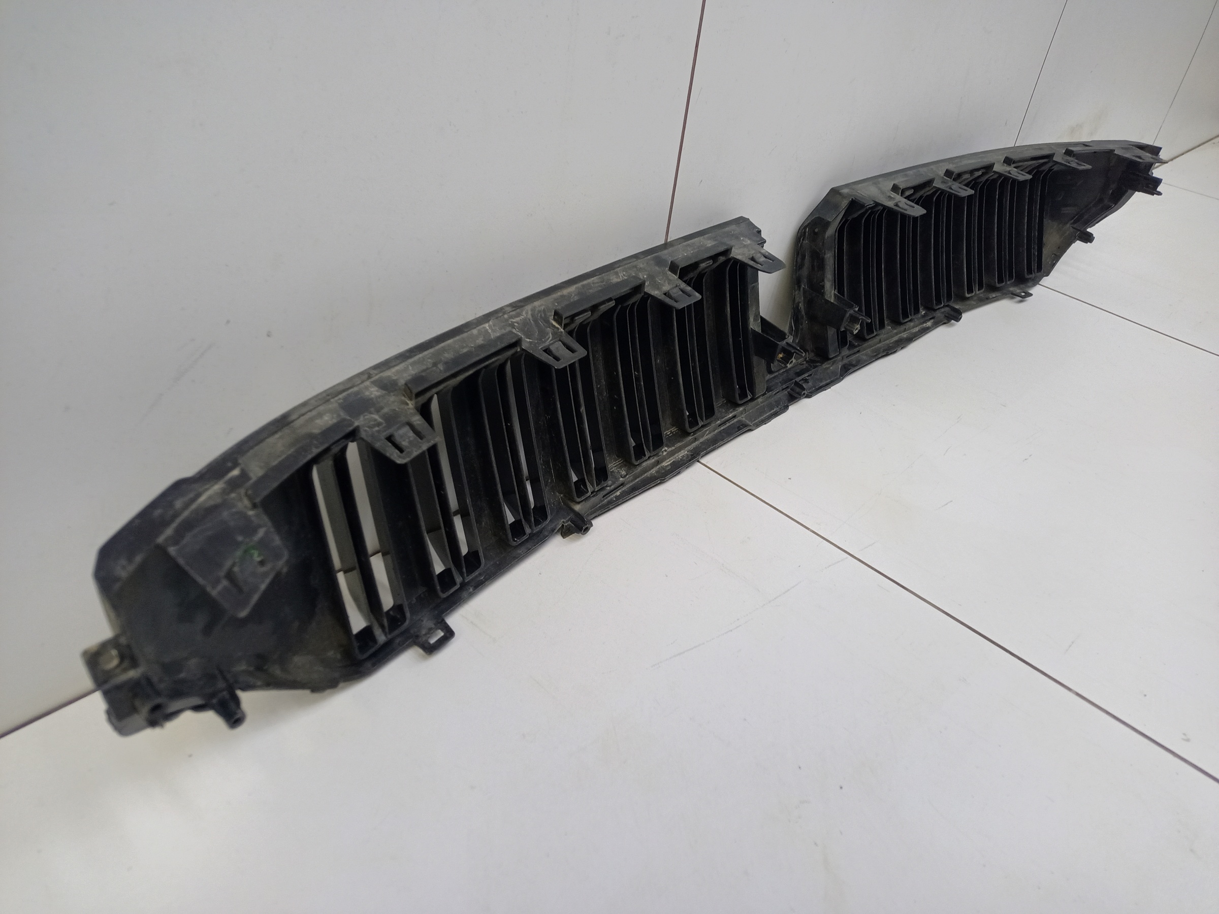 Решетка радиатора Voyah Free 1 Restail