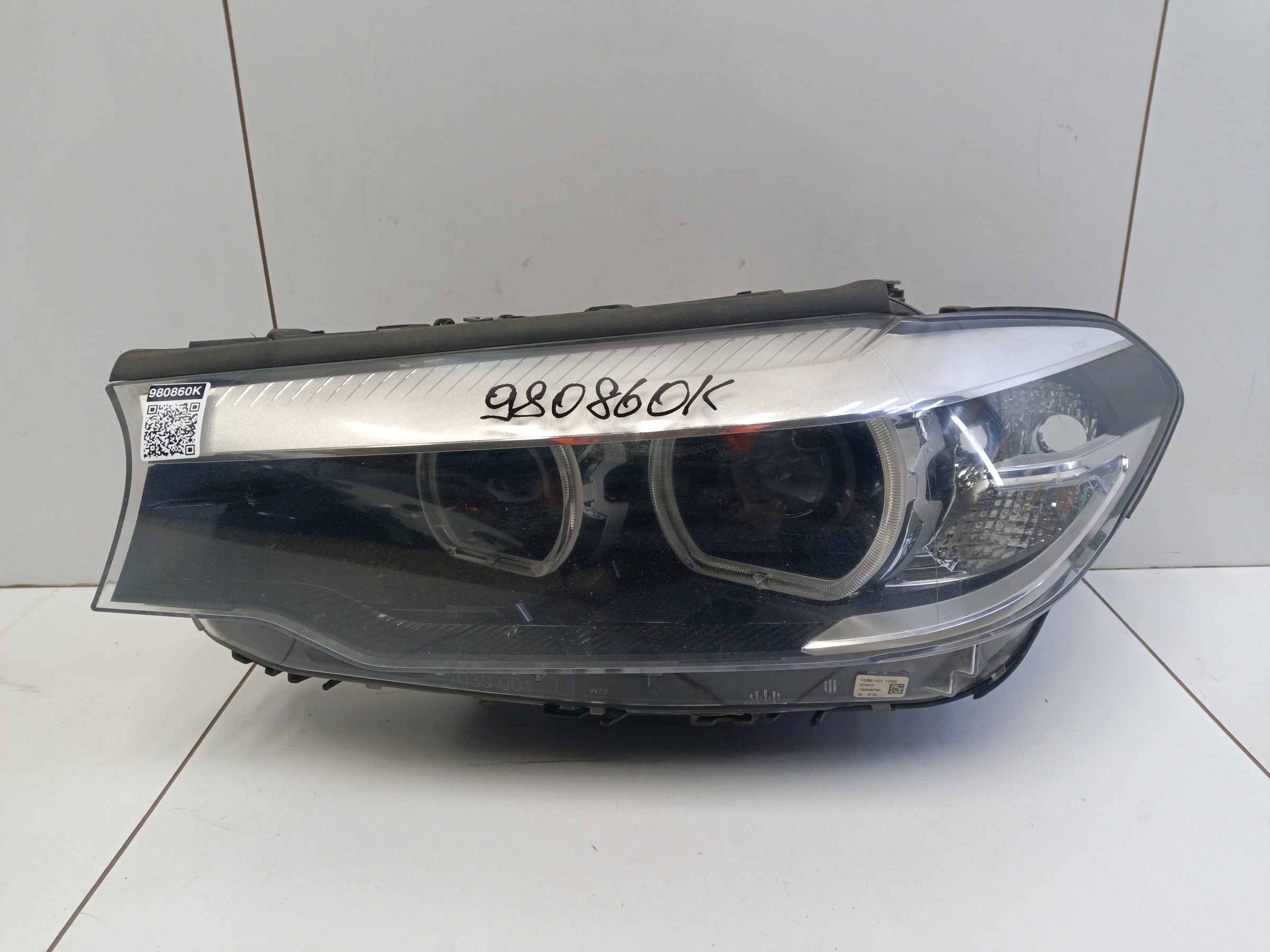 Фара передняя левая BMW 5er G30 LED