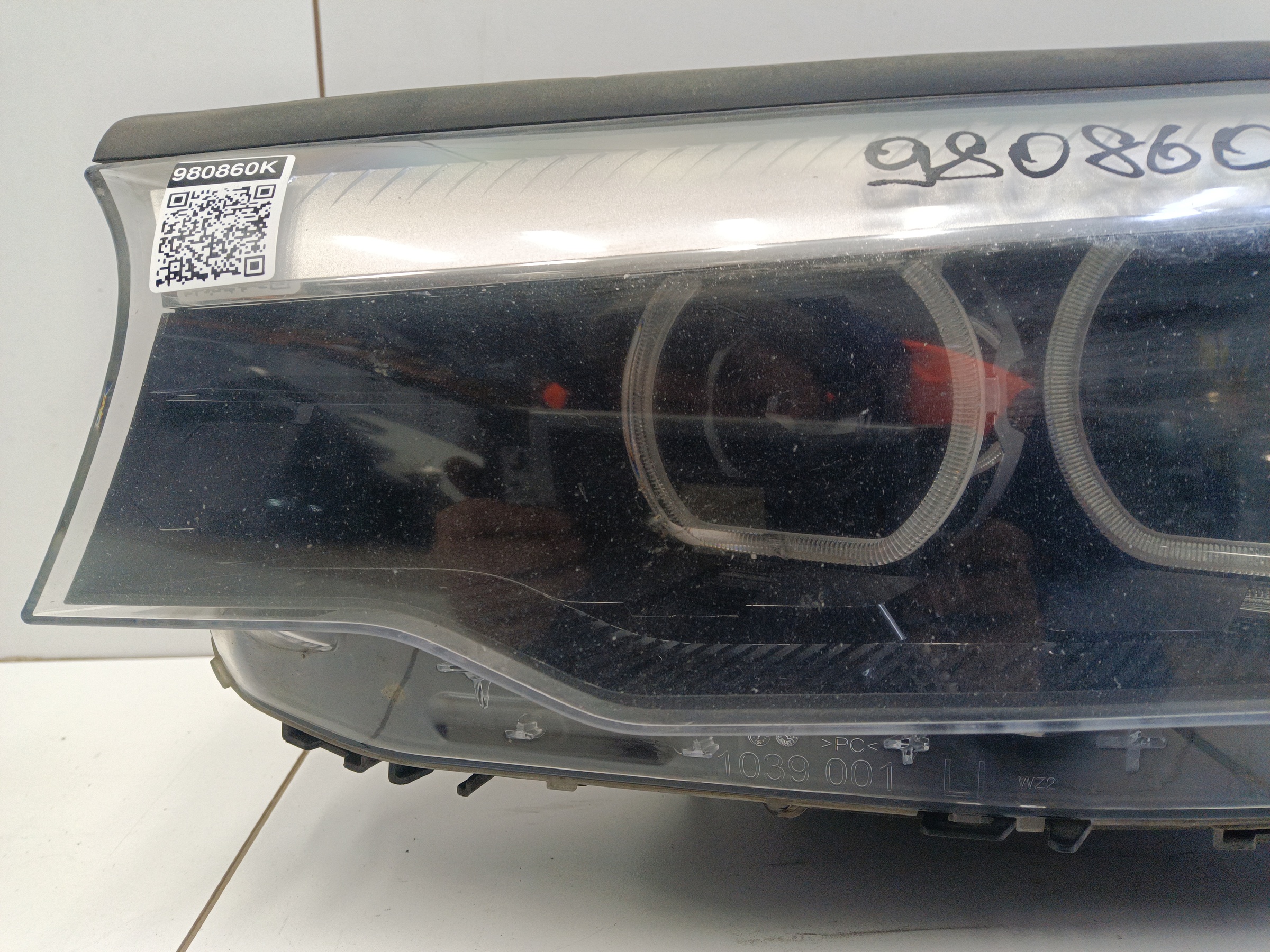 Фара передняя левая BMW 5er G30 LED