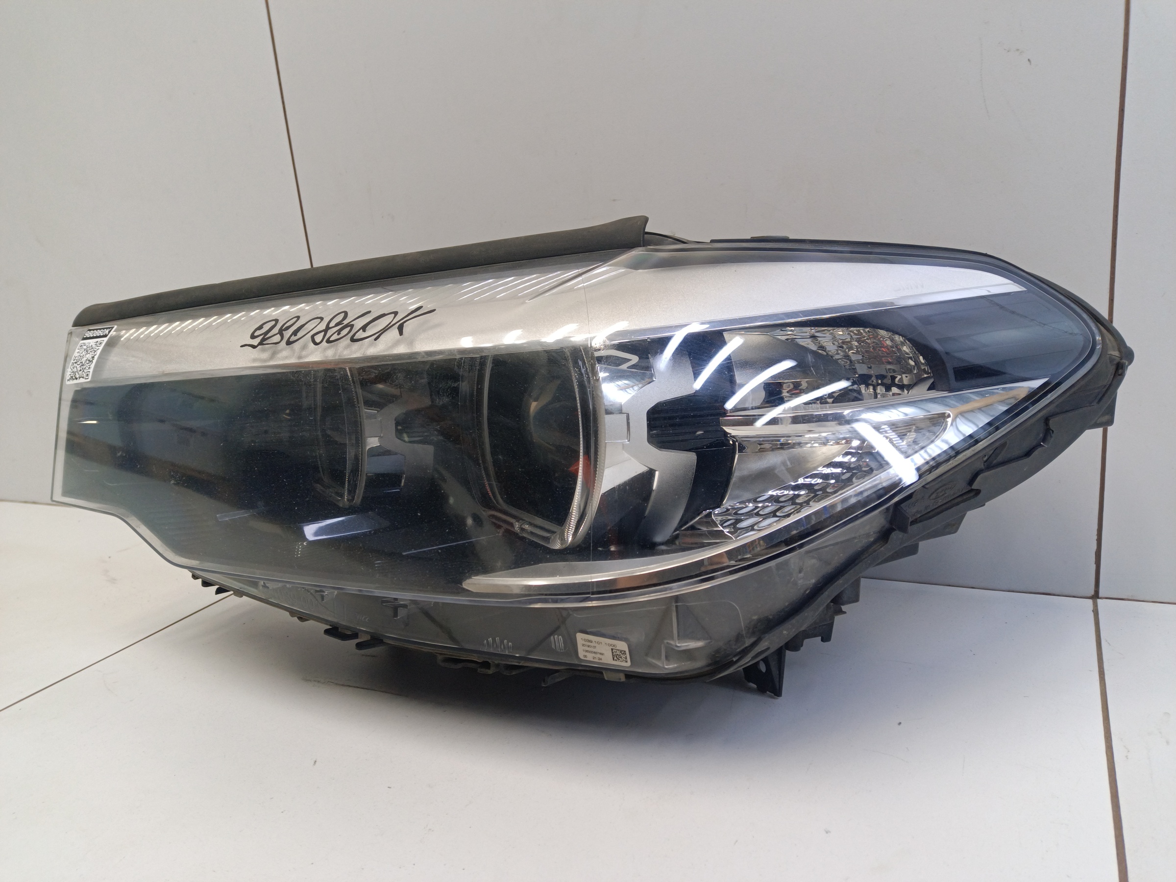 Фара передняя левая BMW 5er G30 LED