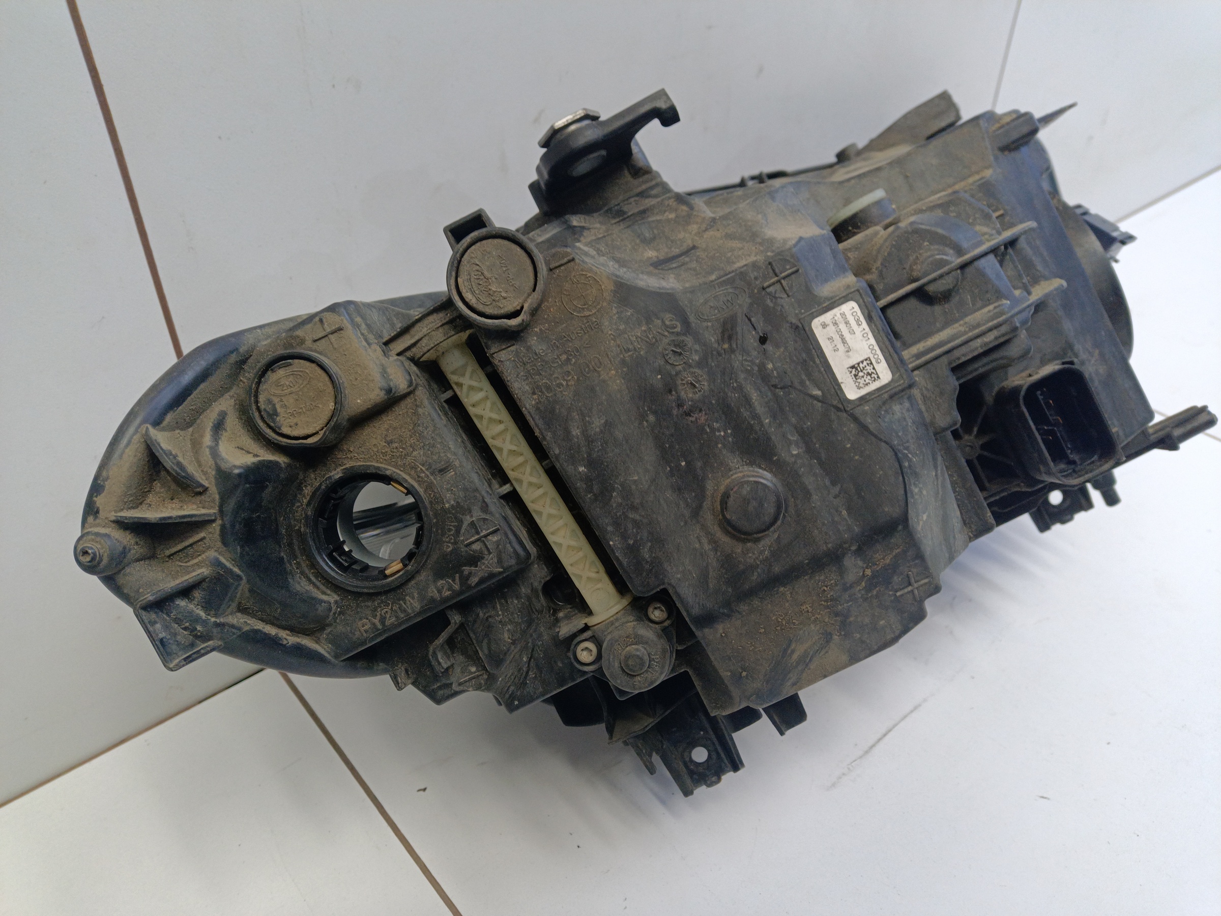 Фара передняя левая BMW 5er G30 LED