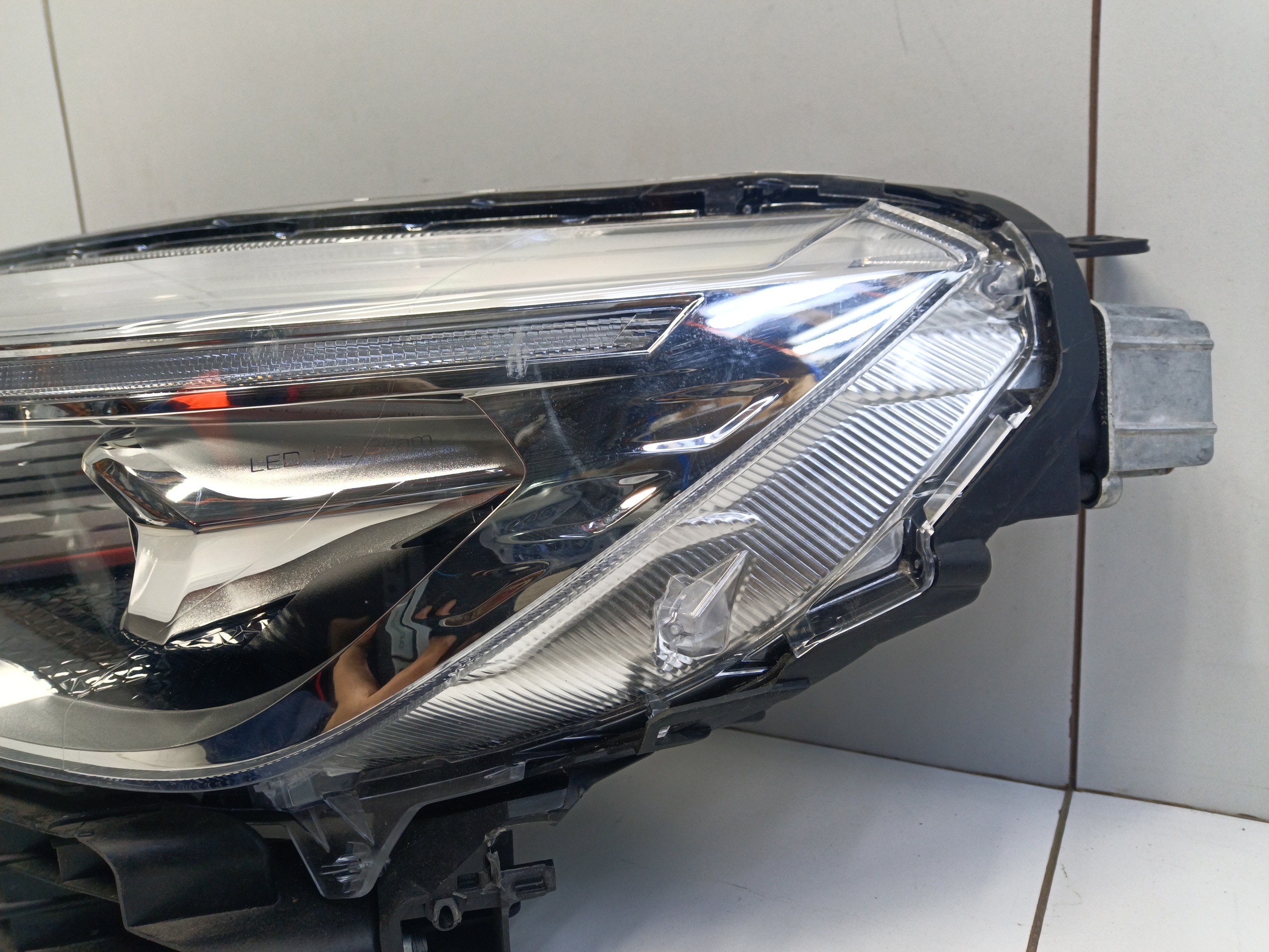 Фара передняя левая Haval M6 2 LED