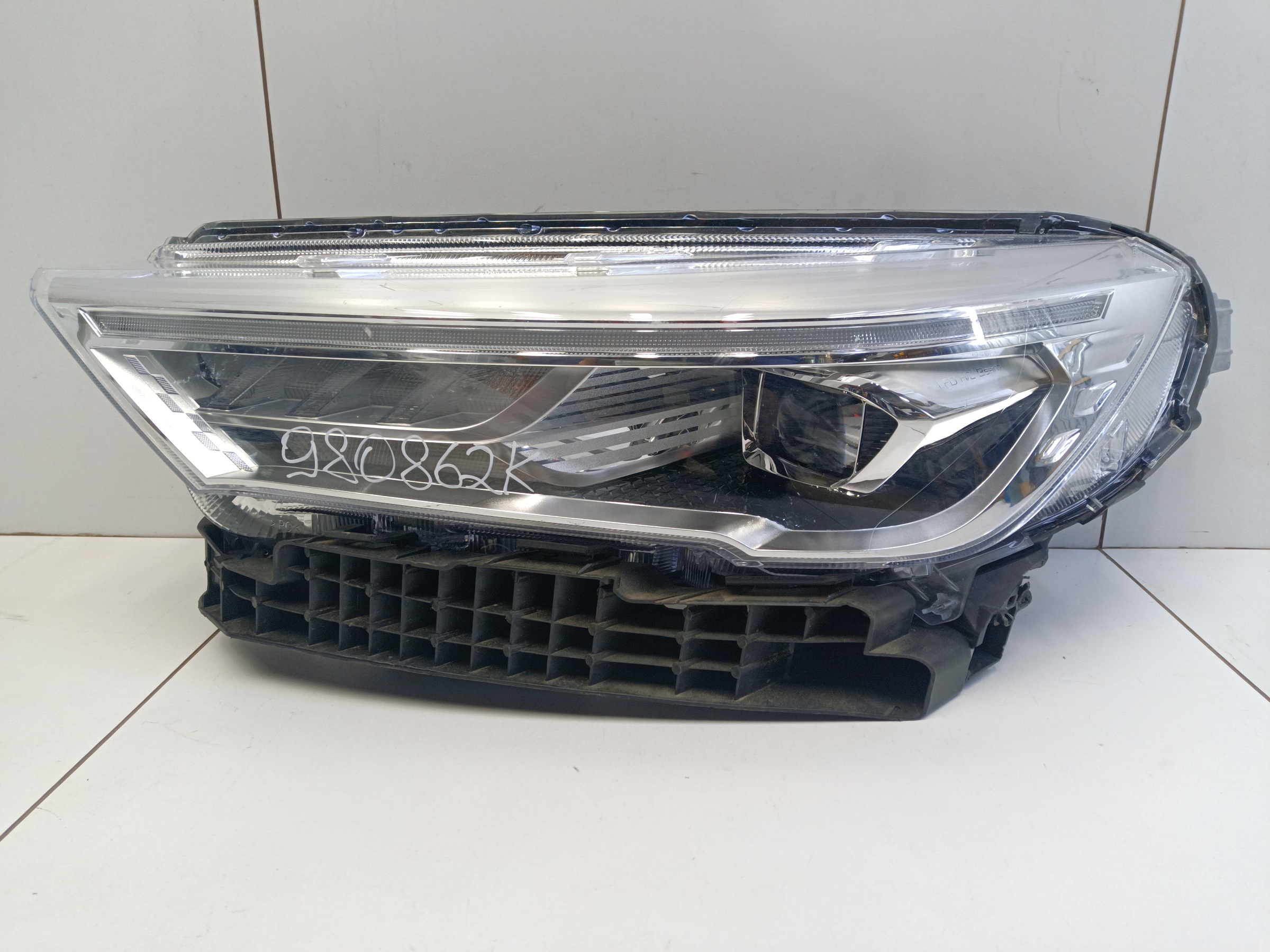 Фара передняя левая Haval M6 2 LED