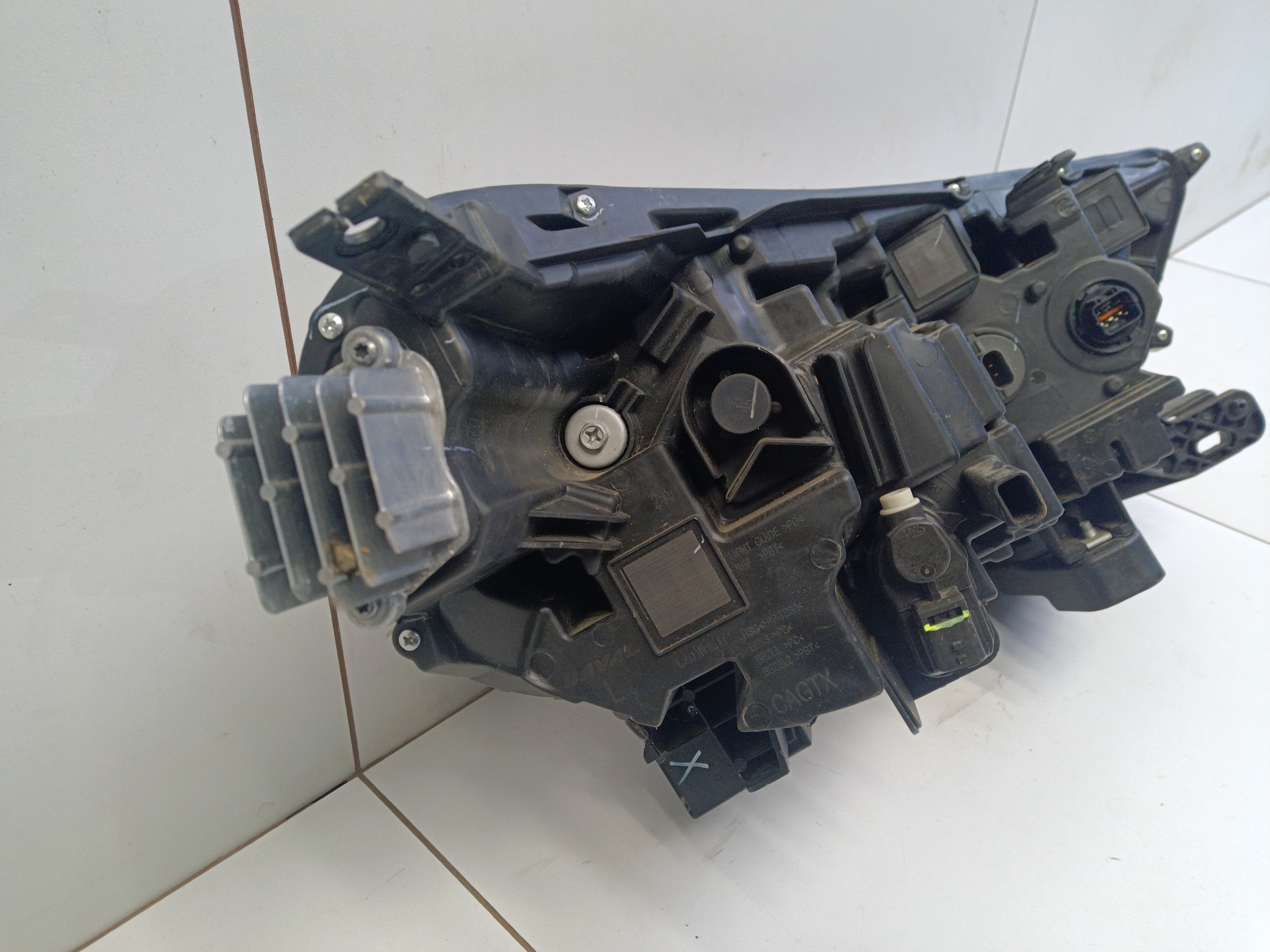 Фара передняя левая Haval M6 2 LED