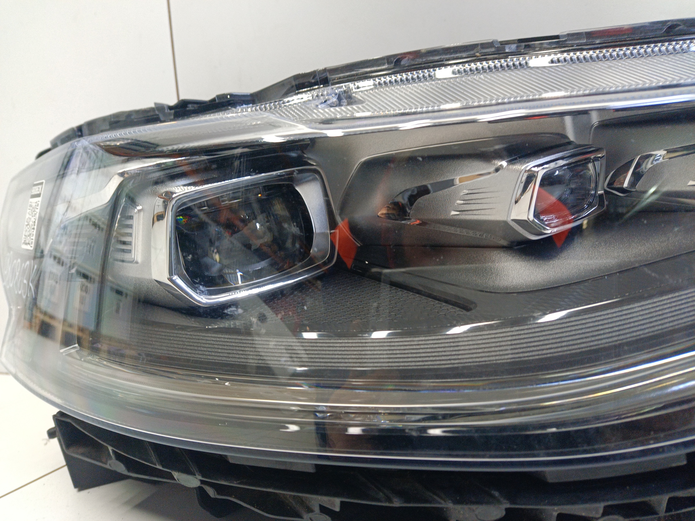 Фара передняя правая Haval F7 LED