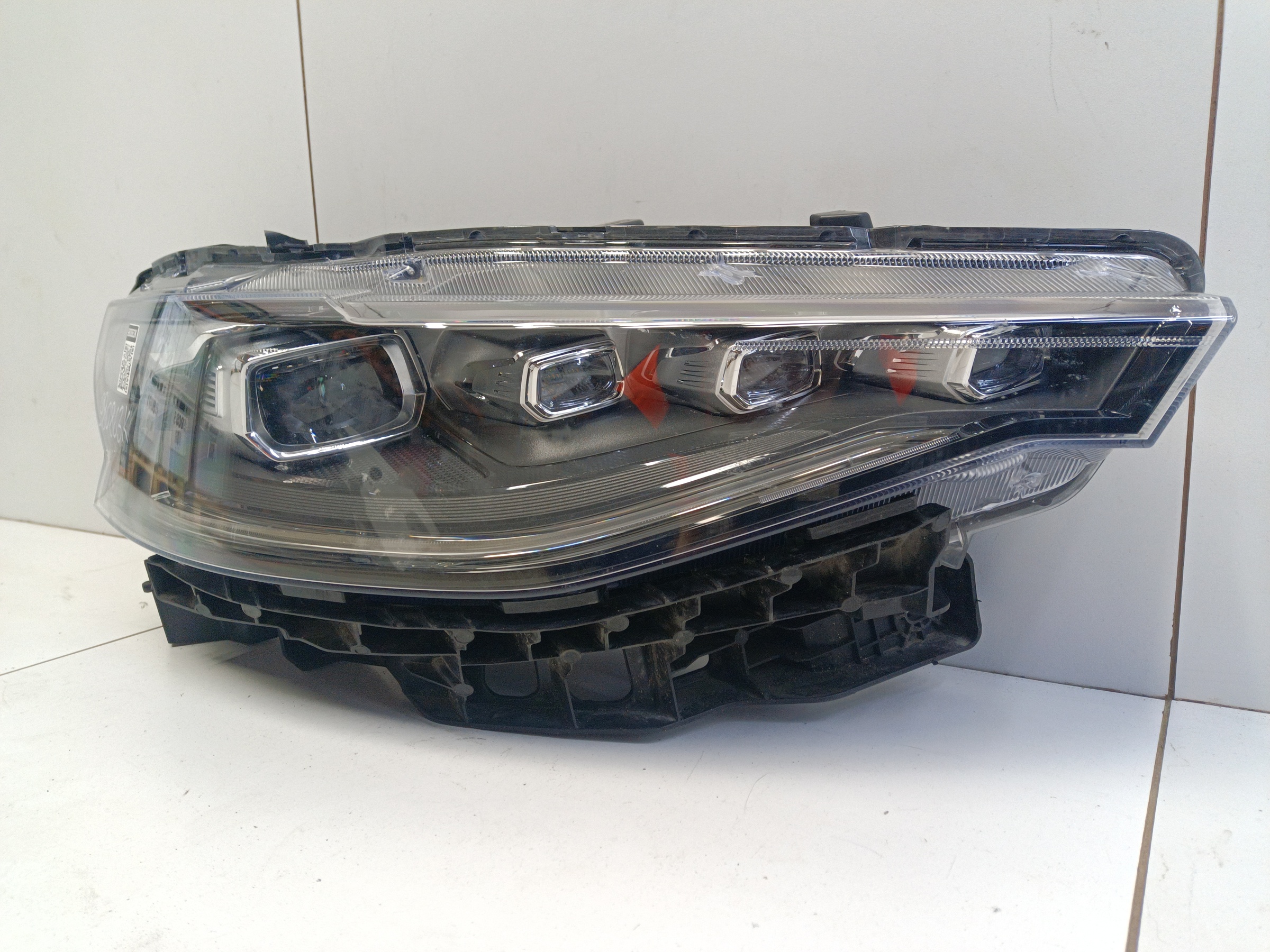 Фара передняя правая Haval F7 LED