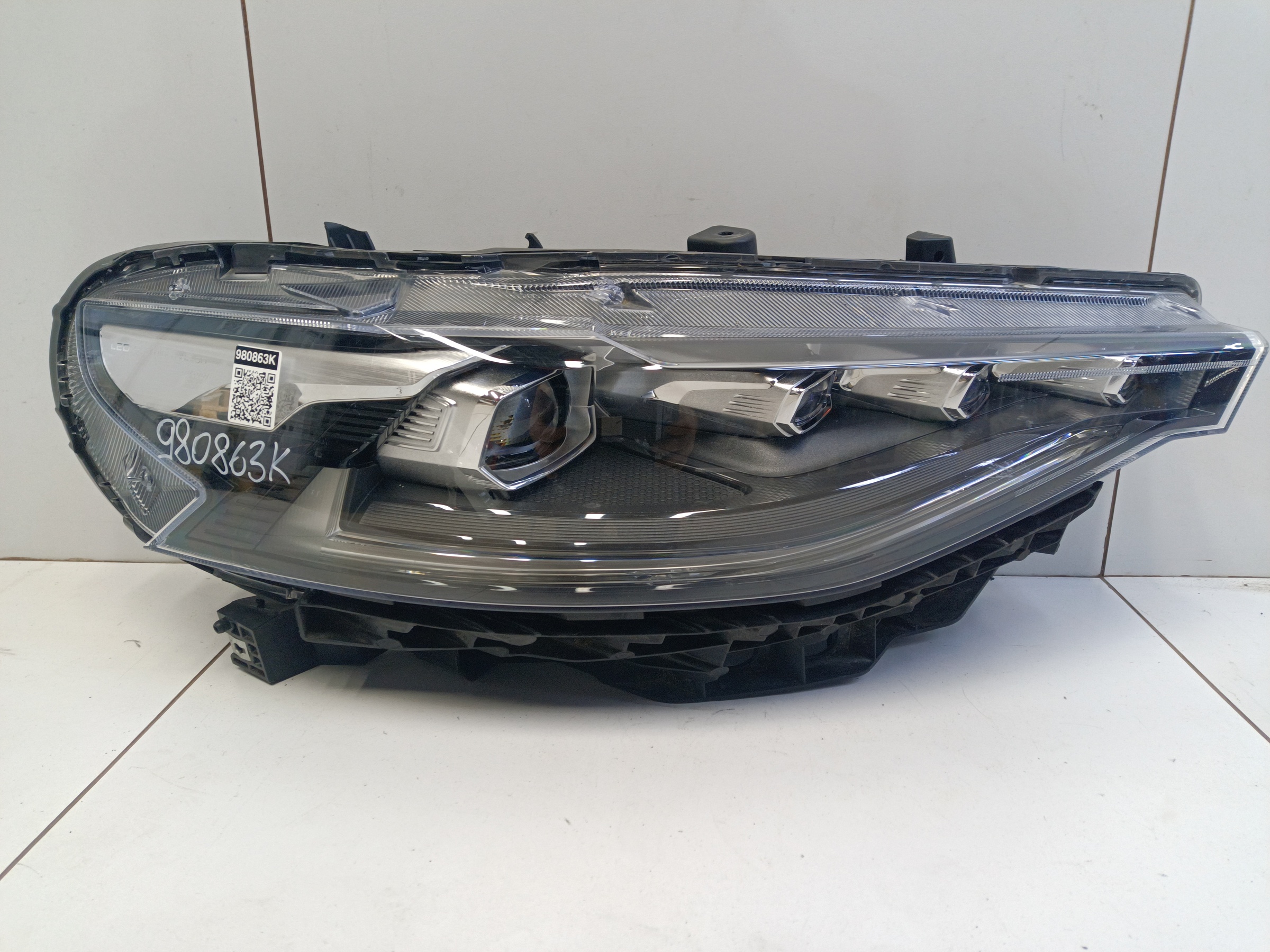 Фара передняя правая Haval F7 LED