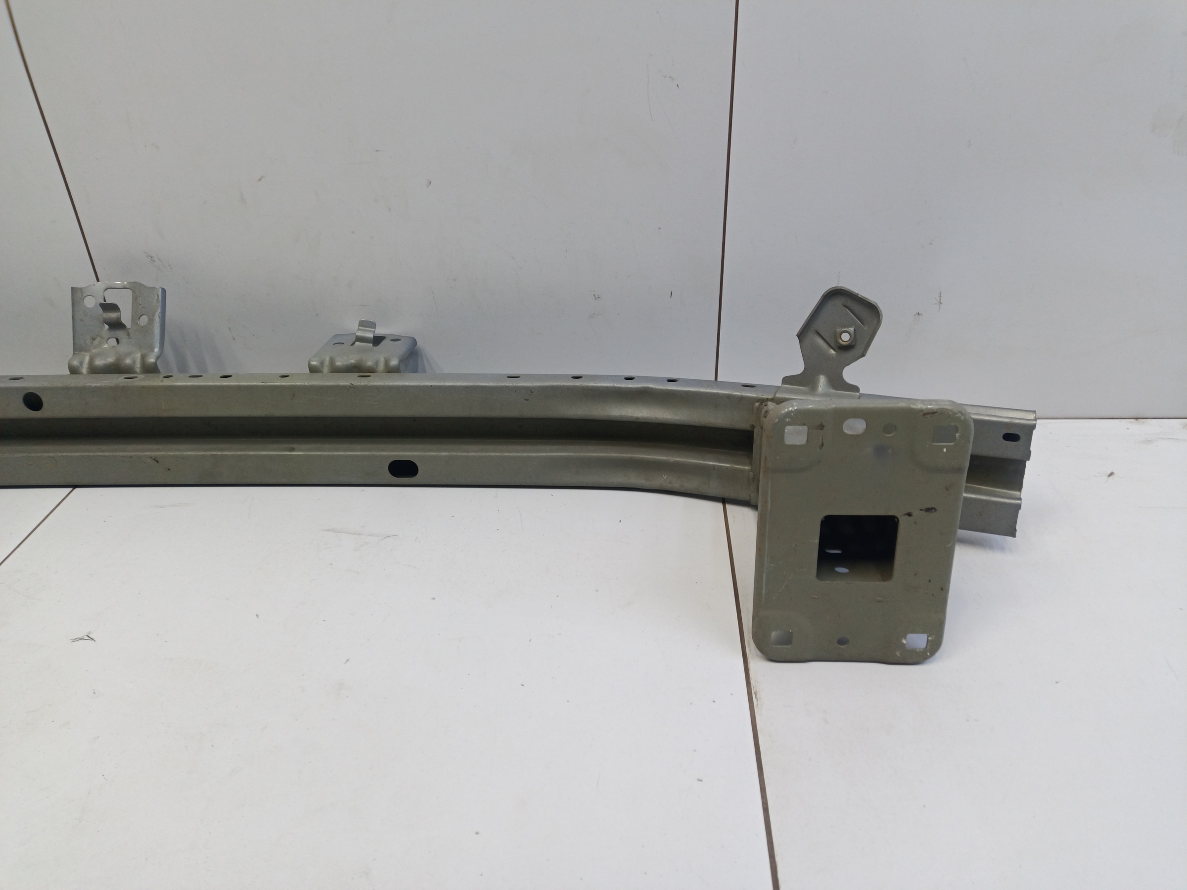 Усилитель переднего бампера Haval H6 3