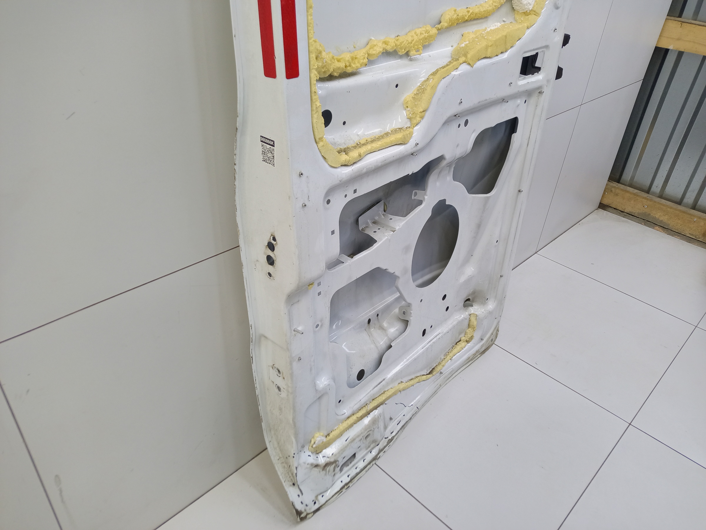 Дверь задняя левая распашная глухая Ford Transit 7 190см